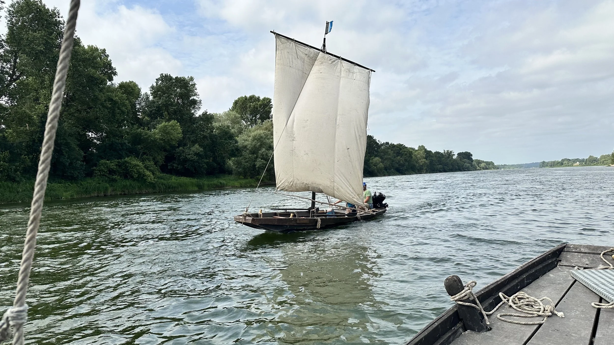 Un futreau toute voile sortie....