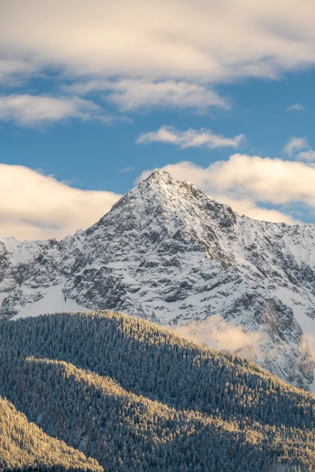 Tiefkarspitze im Karwendel bei Schnee und Abendlicht
