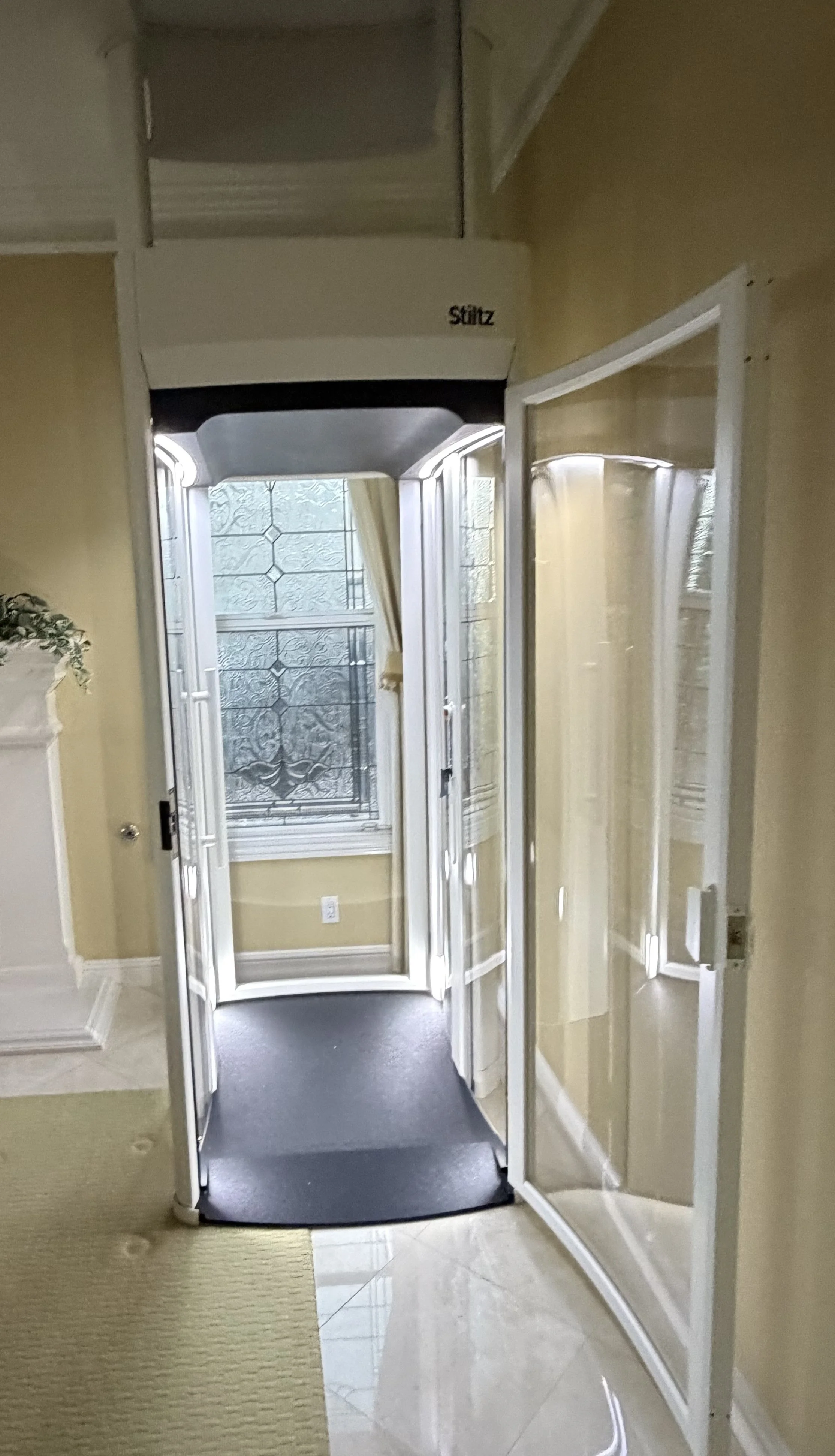 trio-open-lift-hq.jpeg