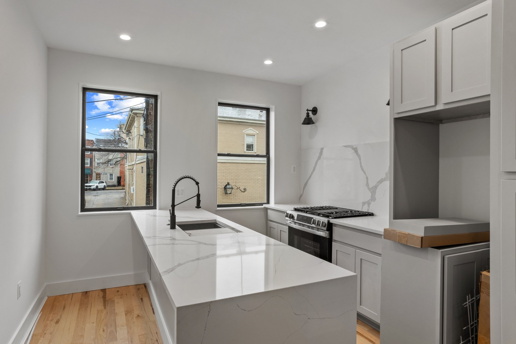 1021_Binney_Street_047.JPG
