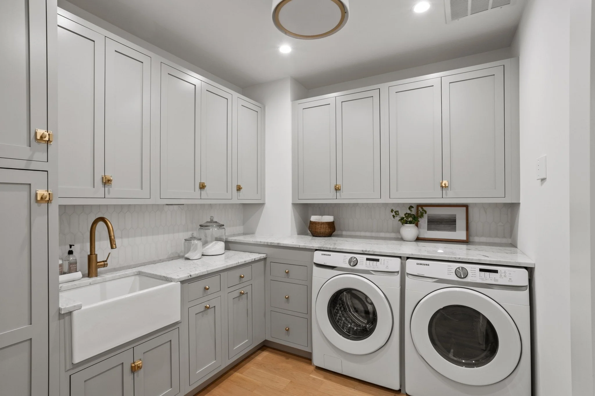 1021_Binney_Street_007.JPG