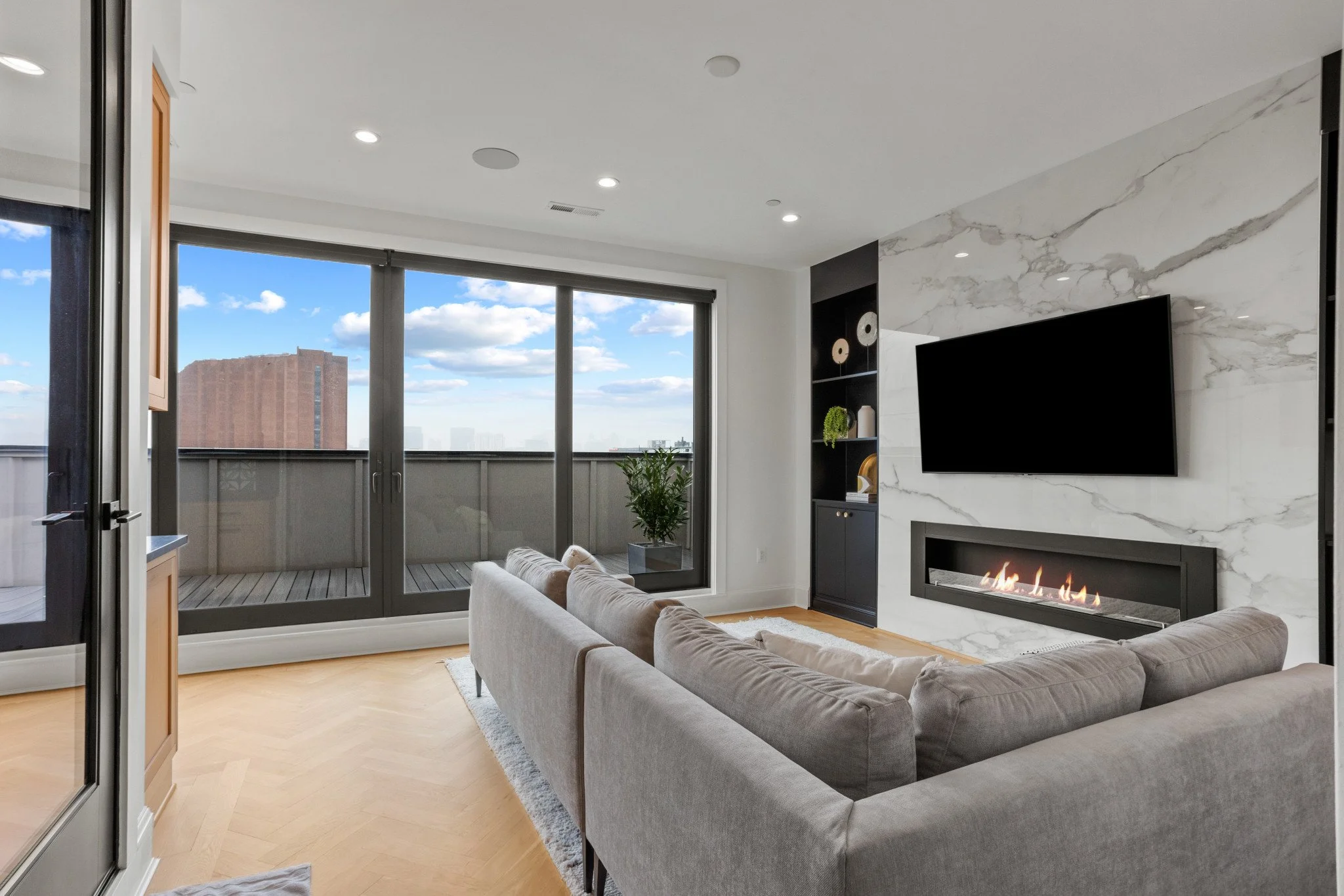 Add_fire_1021_Binney_Street_028.JPG