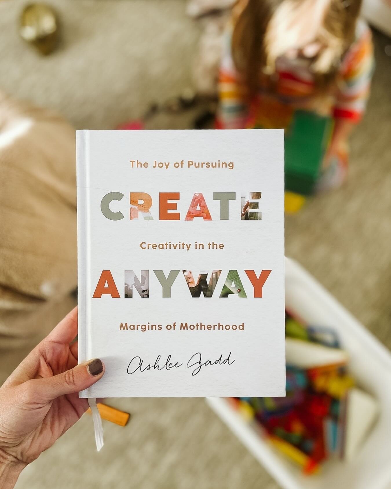 ✨ Giveaway! ✨
⠀⠀⠀⠀⠀⠀⠀⠀⠀
Today is the one-year book birthday for Create Anyway (!). I saved the mushy stuff for Substack, but figured I should do *something* on Instagram as well 😜 I&rsquo;ve got extra books lying around (along with some C+C goodies)