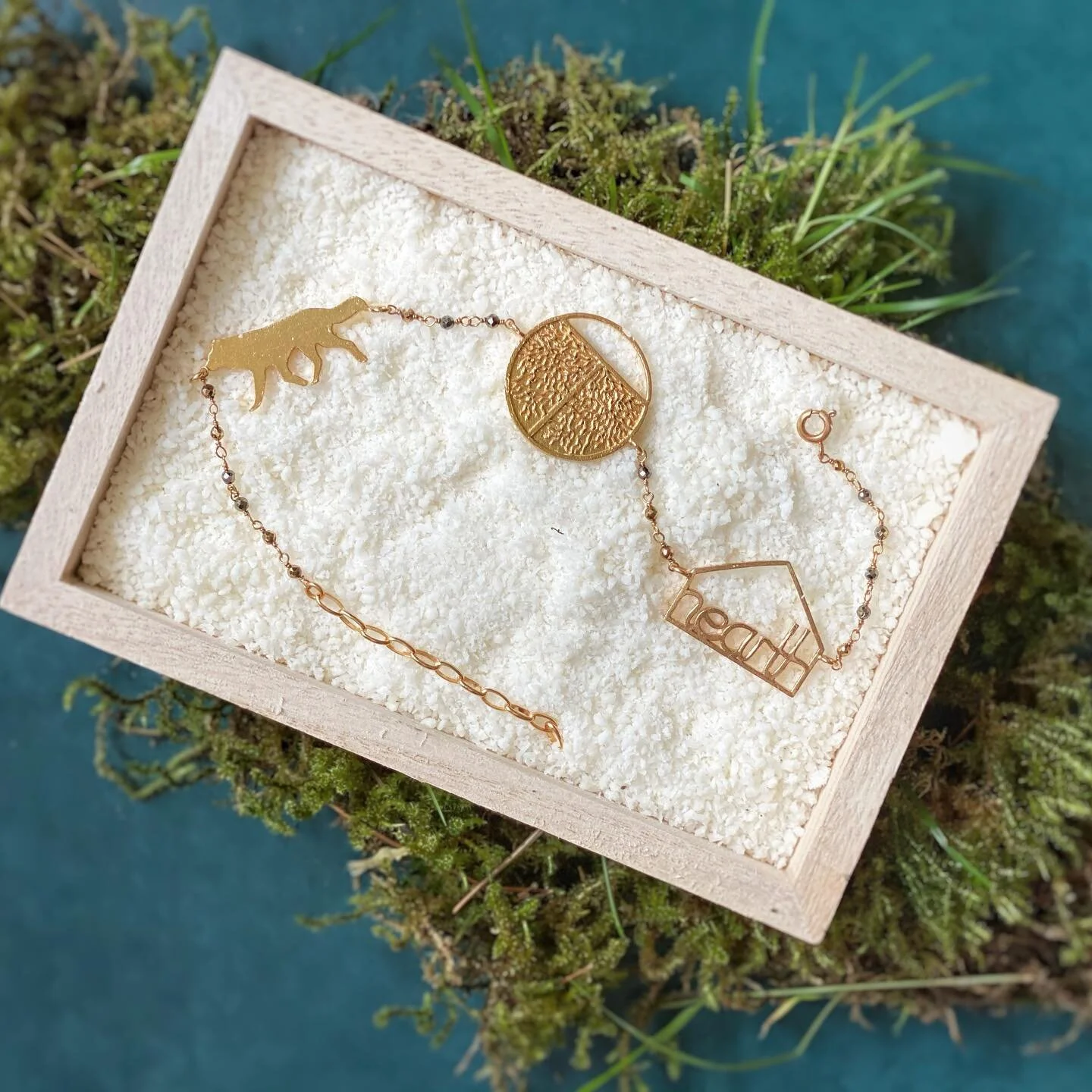 Have you seen a more potent anklet? Or am I just biased? 🥲Meet Terrestrial Sol! I sat with this design for a while - fine tuning the energies I wanted to bring out. And I only JUST realized as I&rsquo;m typing this that the anklet has the essence of