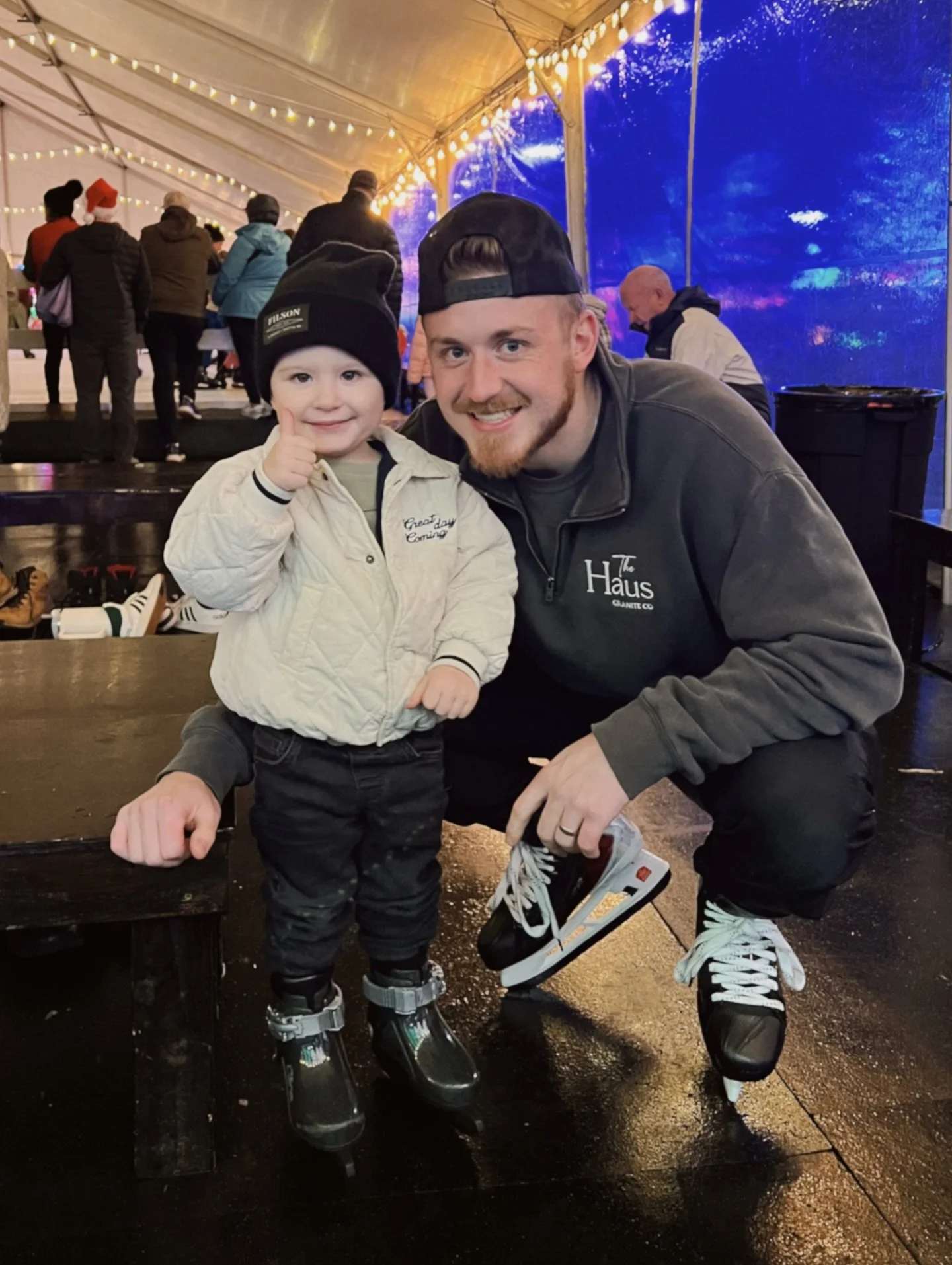 Merry Christmas! Grateful to have a few days off to spend with family. Hope everyone had a great time with your loved ones. ❤️