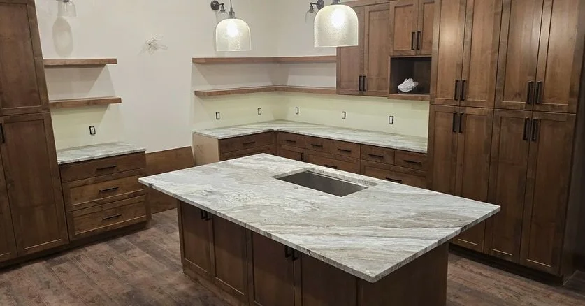 This beautiful fantasy brown kitchen 🔥..They paired it with &ldquo;Kalahari&rdquo; Granite in laundry and bathroom. #kitchenrenovation #kitchenremodel #granitecountertops #homeremodelingideas #thehausgraniteco #bathroomremodeling #bathroomrenovation