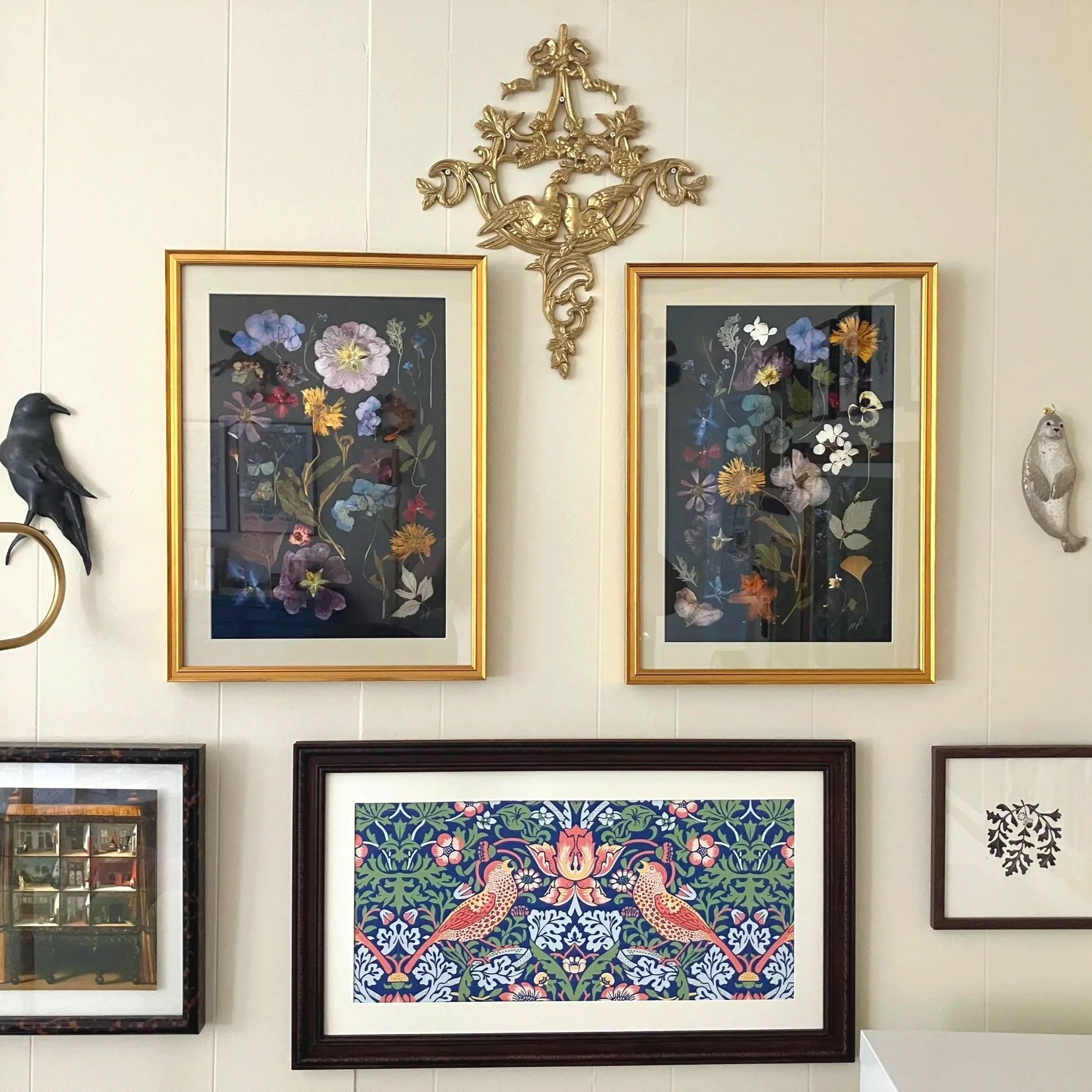 A photo of art on the wall at Oak Grove Counseling, LLC in Havertown, PA. The office is located in beautiful Havertown, PA, where we are lucky to be surrounded by birds and trees. At Oak Grove Counseling, LLC, Meg Rogers, LMFT works with clients navi