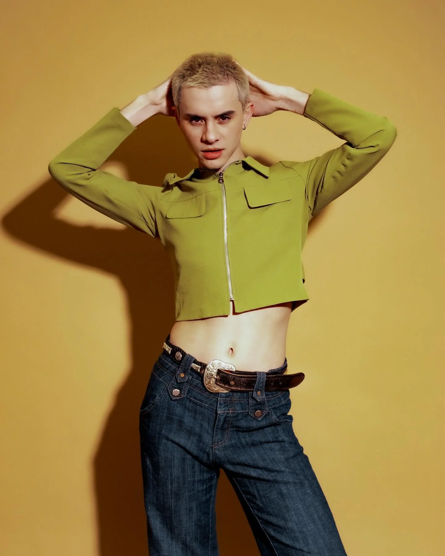 new year, same 👁️👄👁️
📸: @nrrlblr