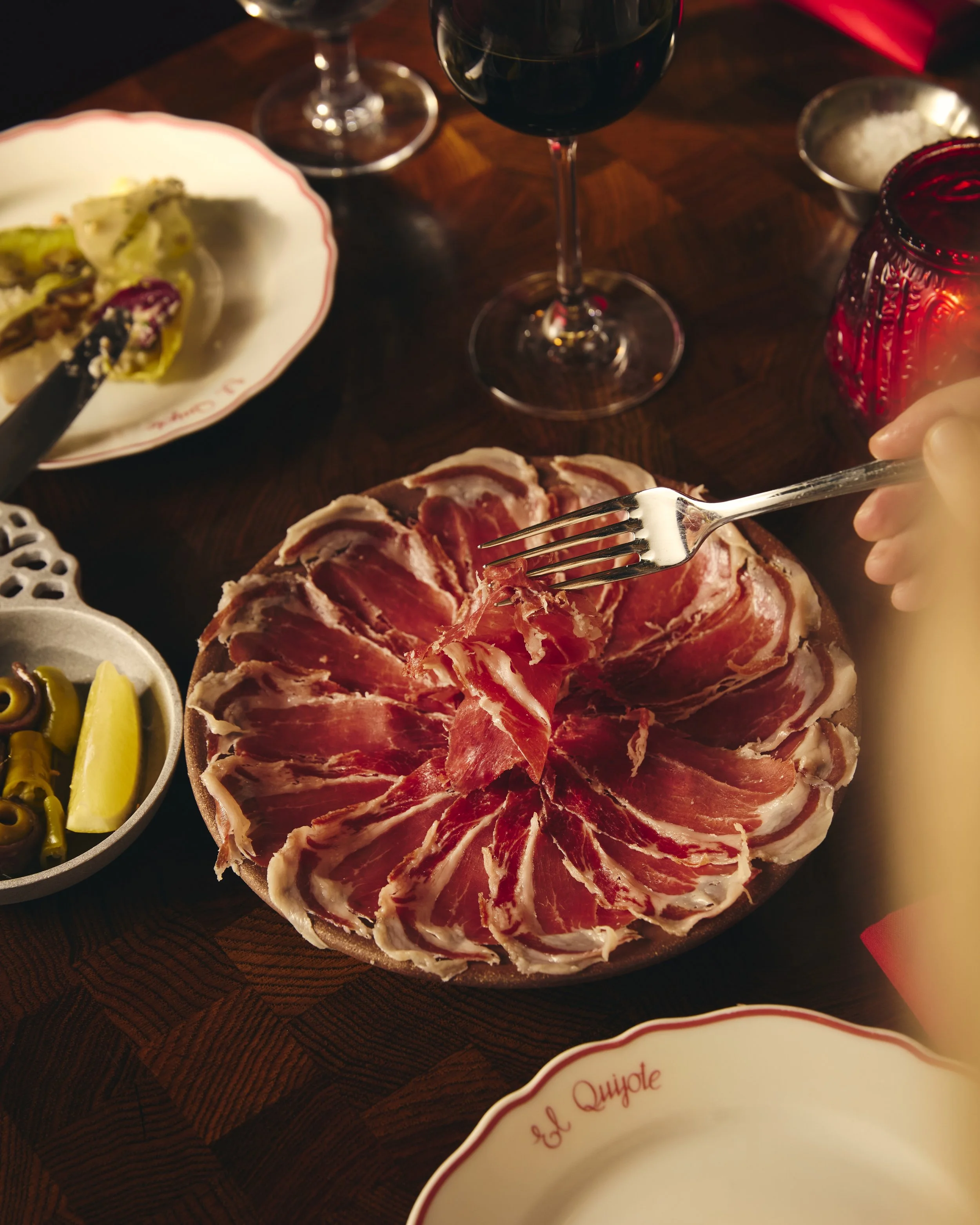 JAMÓN_SERRANO_O_IBÉRICO_020.jpg