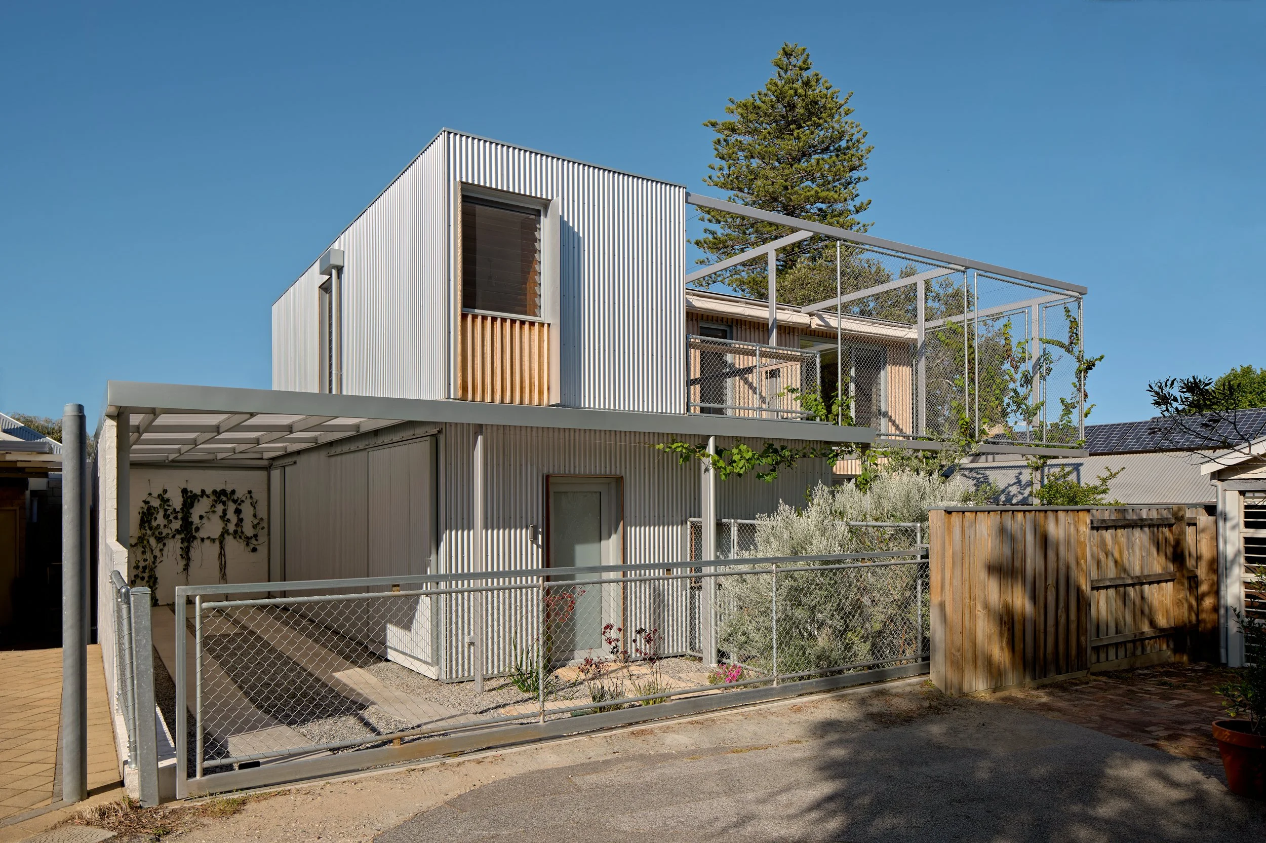 20241028_Henville_082 2 (1).jpg