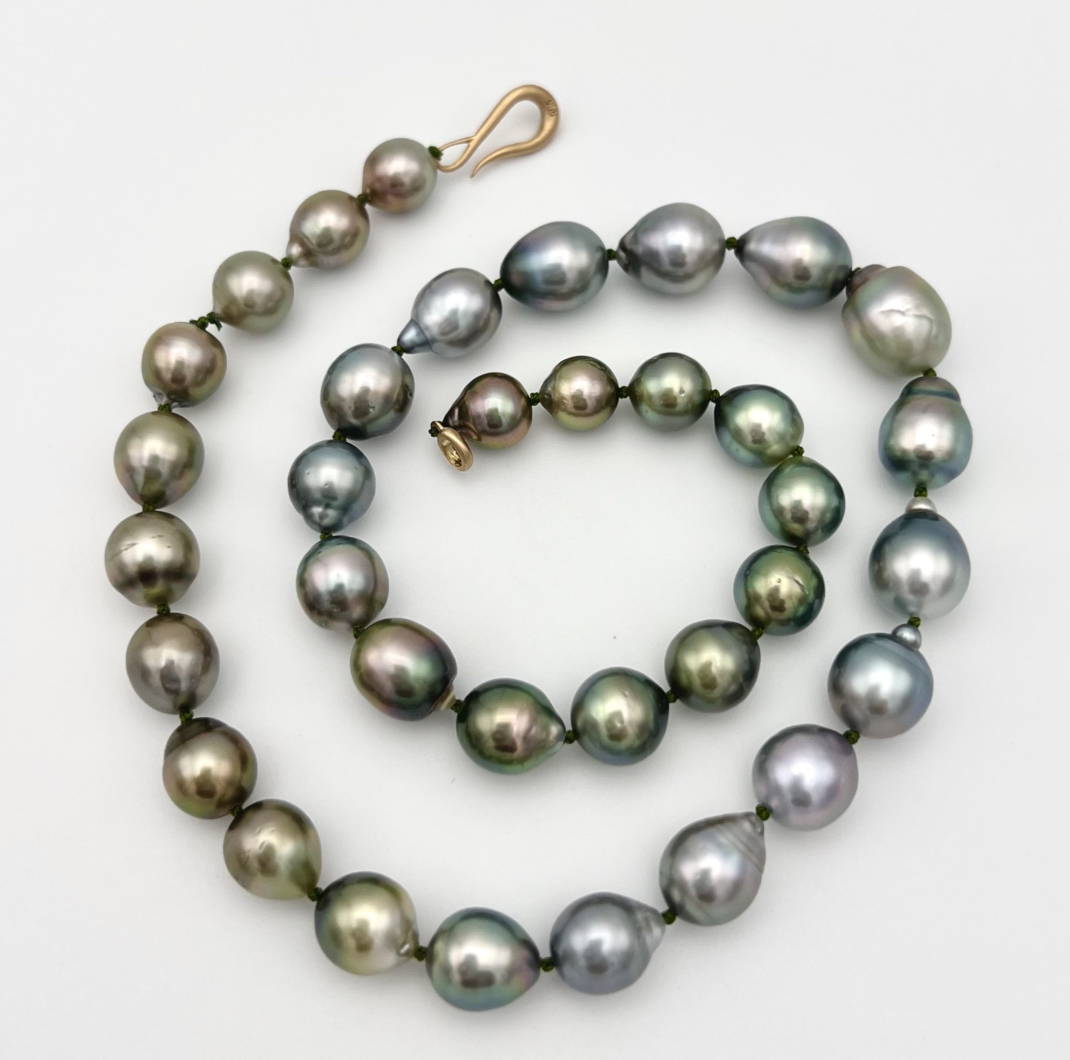 Tahitian-pearls-the-sparkle-bar-yeg.jpeg