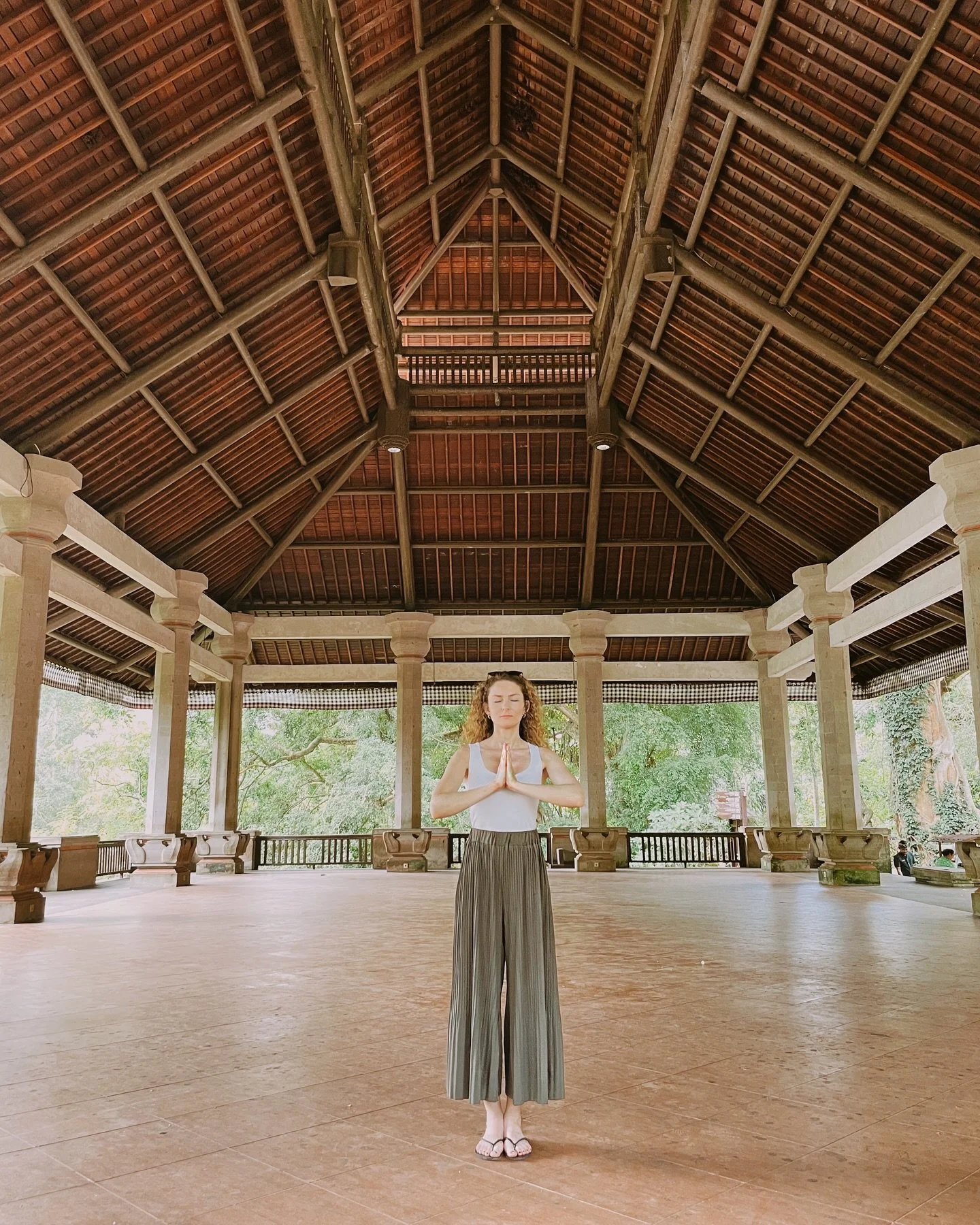 Do you really want to be liked by everyone? Because that&rsquo;s just people-pleasing.

We&rsquo;ve all done it - trying to win everyone over, to be accepted, to be liked.

But here&rsquo;s the truth: that&rsquo;s not connection. That&rsquo;s just yo