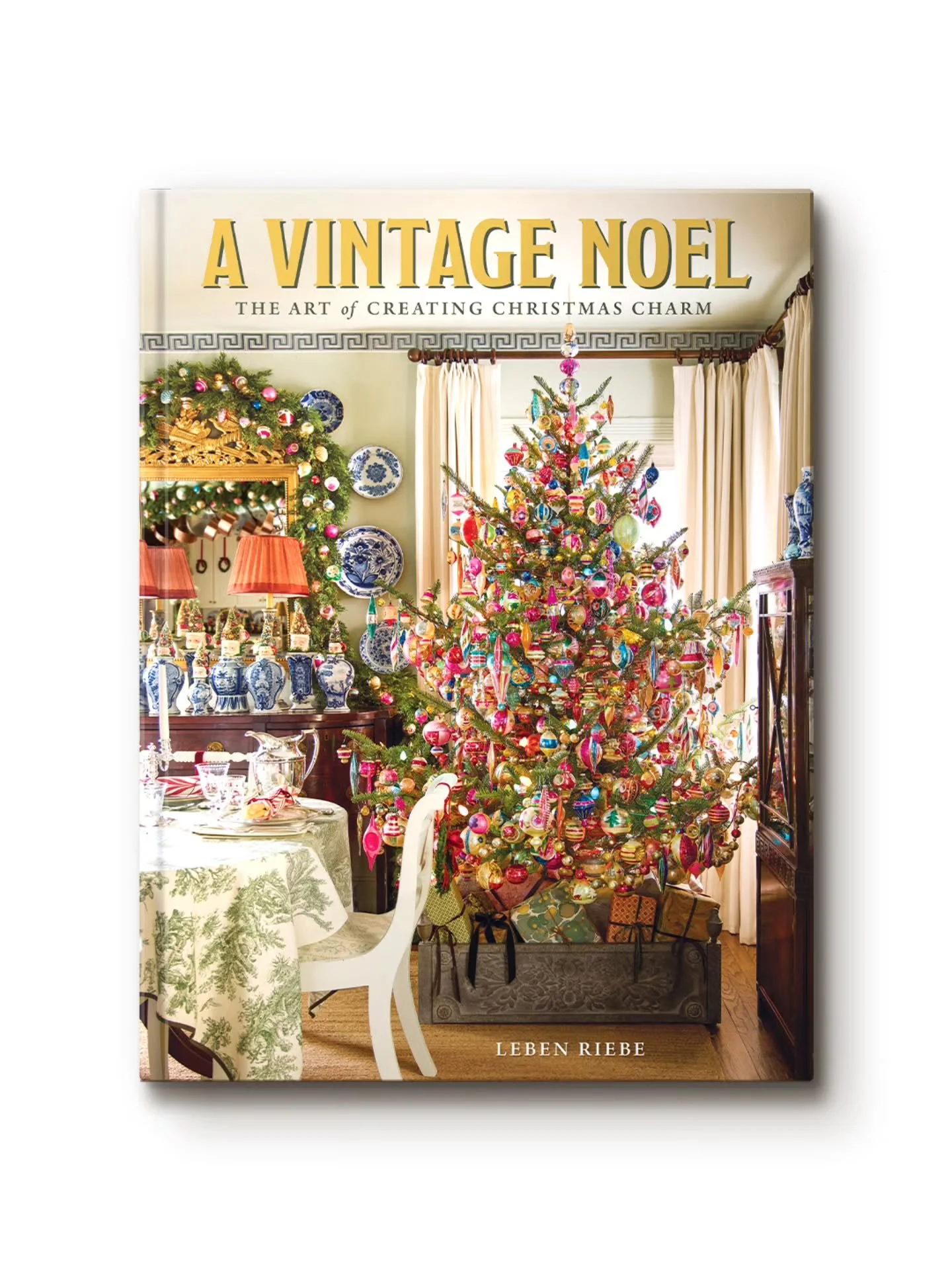I've written a book!!!

"A Vintage Noel" will take you on visual journey through my 1940s home decked out in vintage inspired holiday splendor! I sprinkle in my tips and tricks for applying in your own home what I have learned through colle