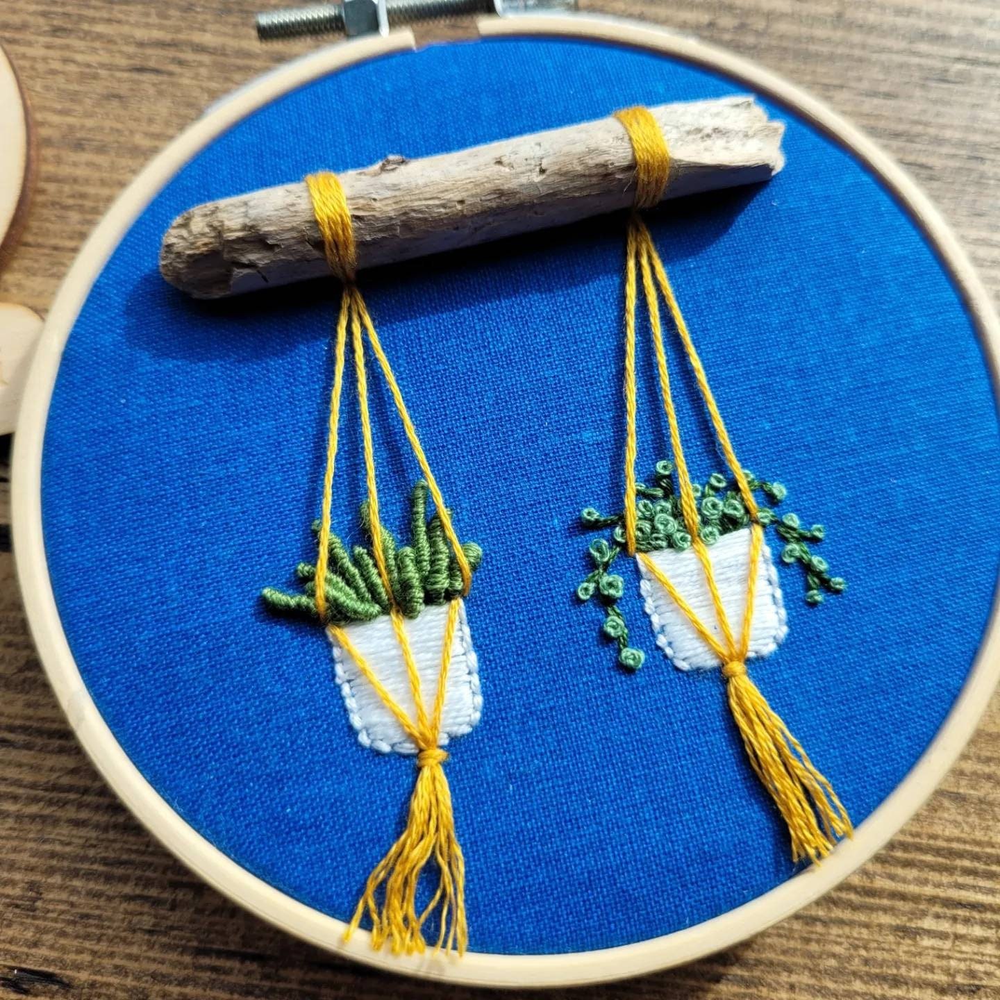https://i.etsystatic.com/24809980/r/il/af01c6/4128341618/il_fullxfull.4128341618_4pbj.jpg