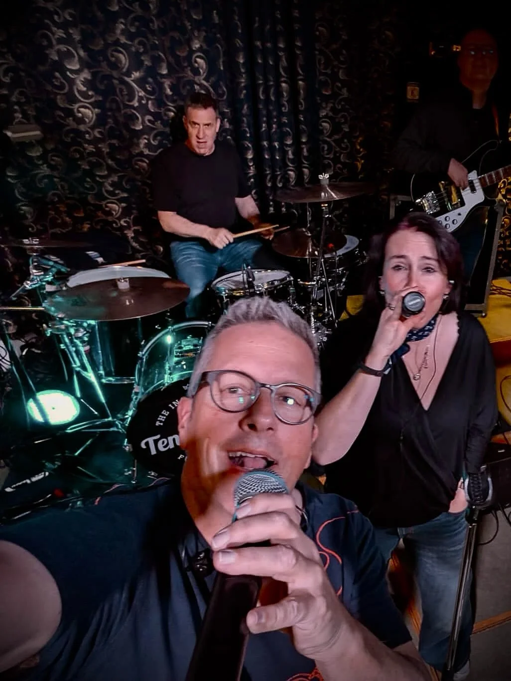 about yesterday night @lokal.winterthur 

#groove #soul #funk #ten4soul #winterthur #live