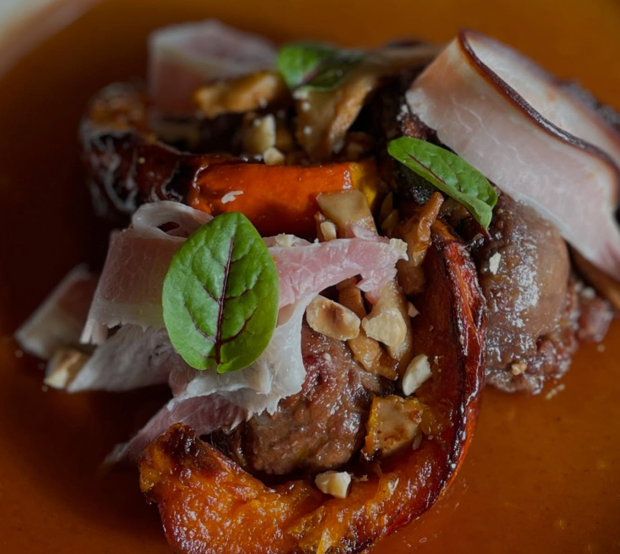 Fille du Tonnelier - Simply divine mountain specialities. but with a twist which is more of a modern European fusion style, with exceptional local produce.  Also an in house wine merchant. Fab!