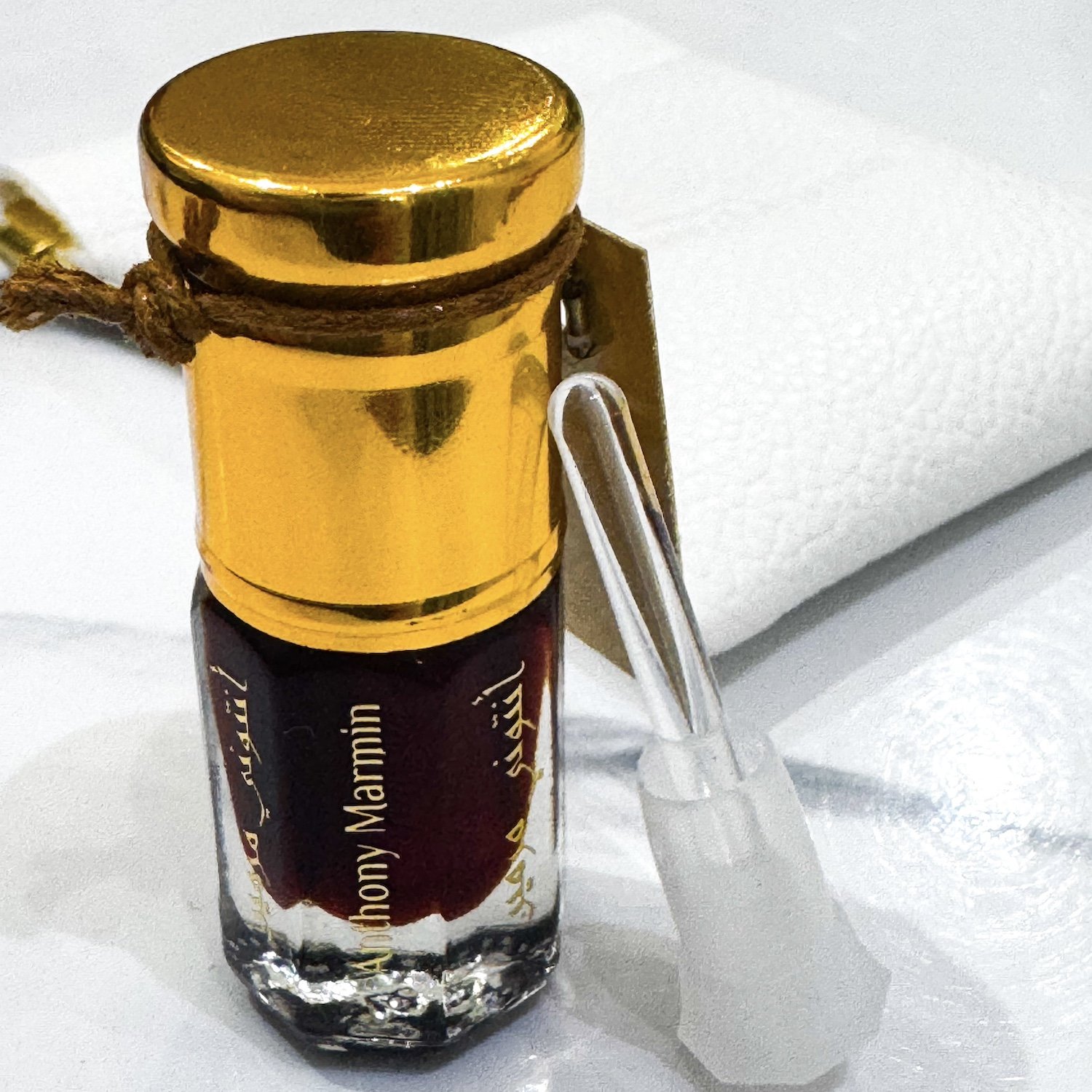 How to Apply Perfume Oil