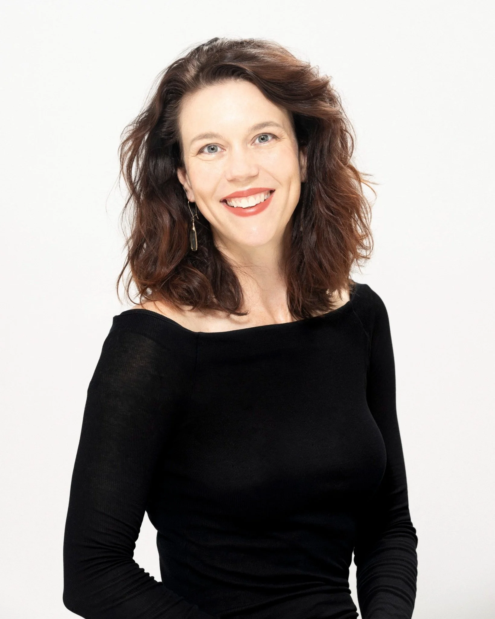 Amanda Olusanya, entrepreneur and online business coach for entrepreneurs , Cape Town South Africa, Professional Studio Headshot Portrait by photographer, Lauren Theunissen at Select Image Photographic services. 