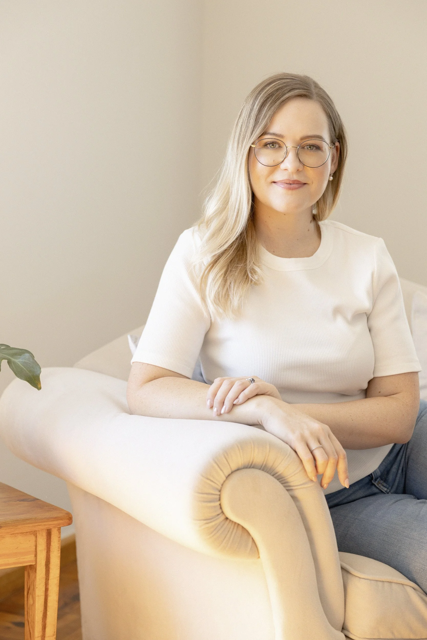 Amy Clark Founder of Balanced to Thrive. Health and Lifestyle Coaching based in Abu Dhabi and Online. Personal Branding shoot,  Cape Town South Africa.  Professional Headshot Portrait by photographer, Lauren Theunissen at Select Image Photographic se