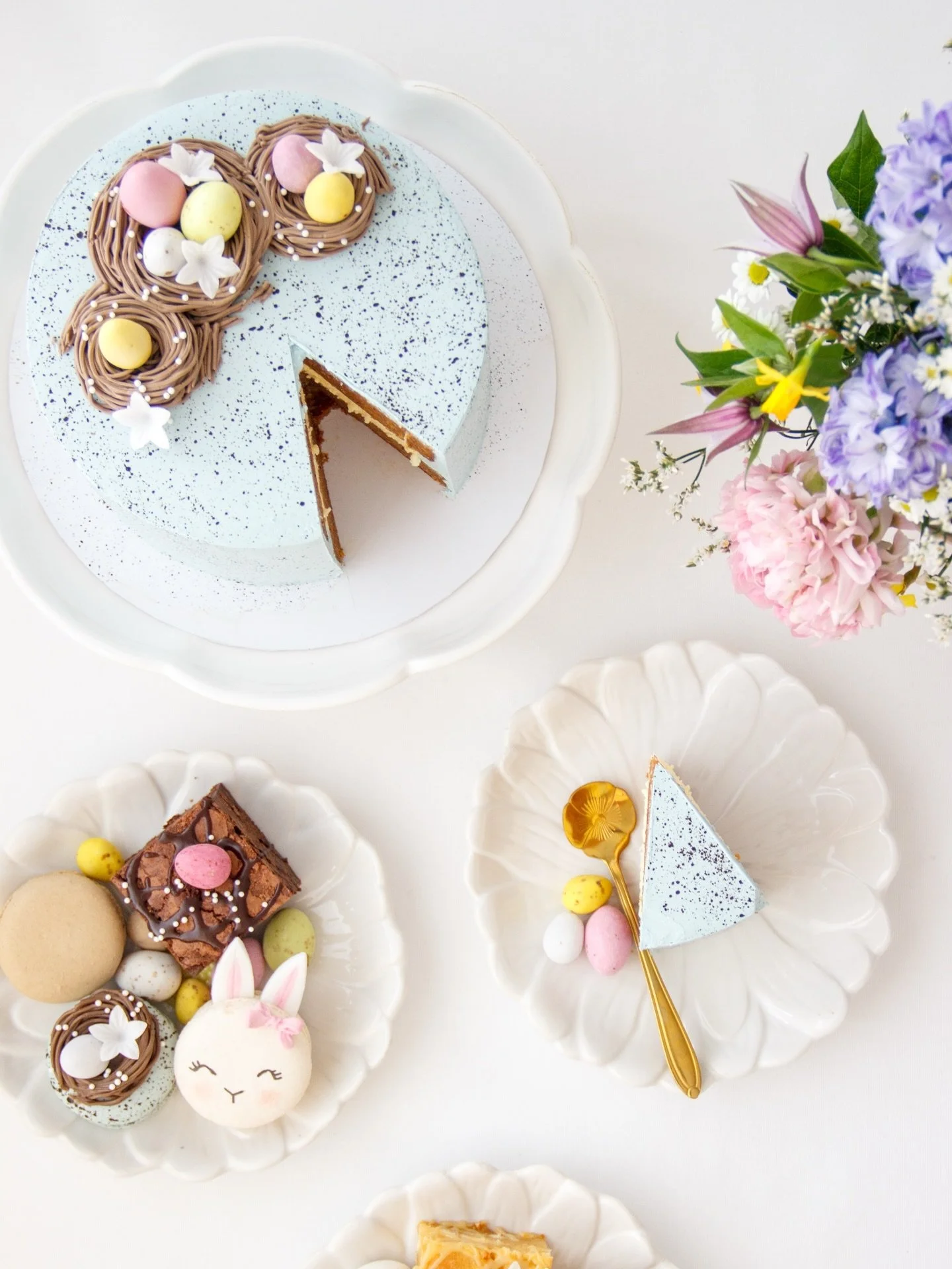 P&auml;&auml;si&auml;ismaanantain kunniaksi kuva yhdest&auml; suosikkikampanjoistani. 💐🐣🐰

T&auml;m&auml;kin kev&auml;t menn&auml;&auml;n ilman kampanjoita. Niiden suunnittelu ja toteuttaminen on aina tosi  kivaa ja antoisaa, mutta samaan aikaan n