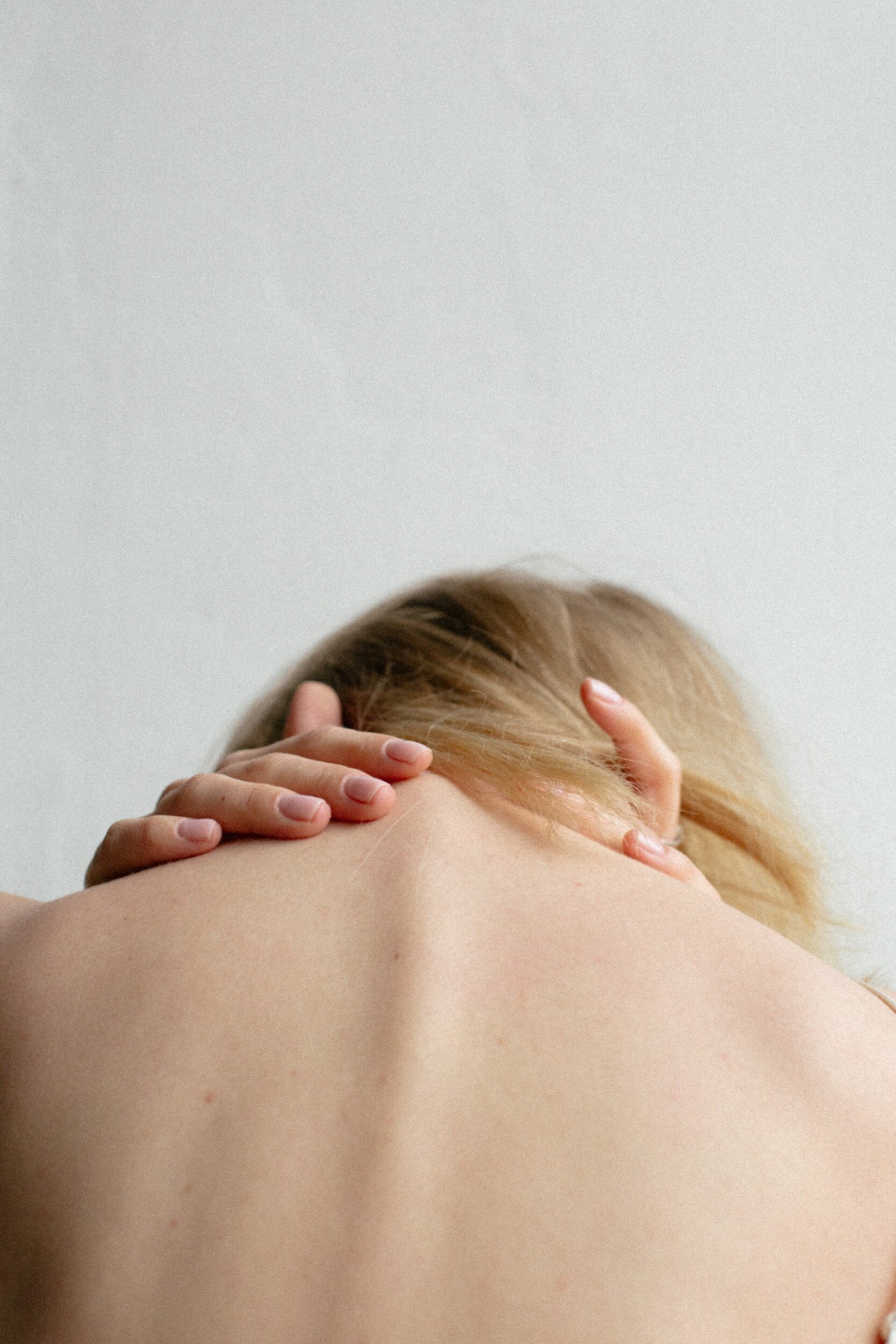 Yoga Nacken - Wie du deine Nackenschmerzen für immer loswirst
