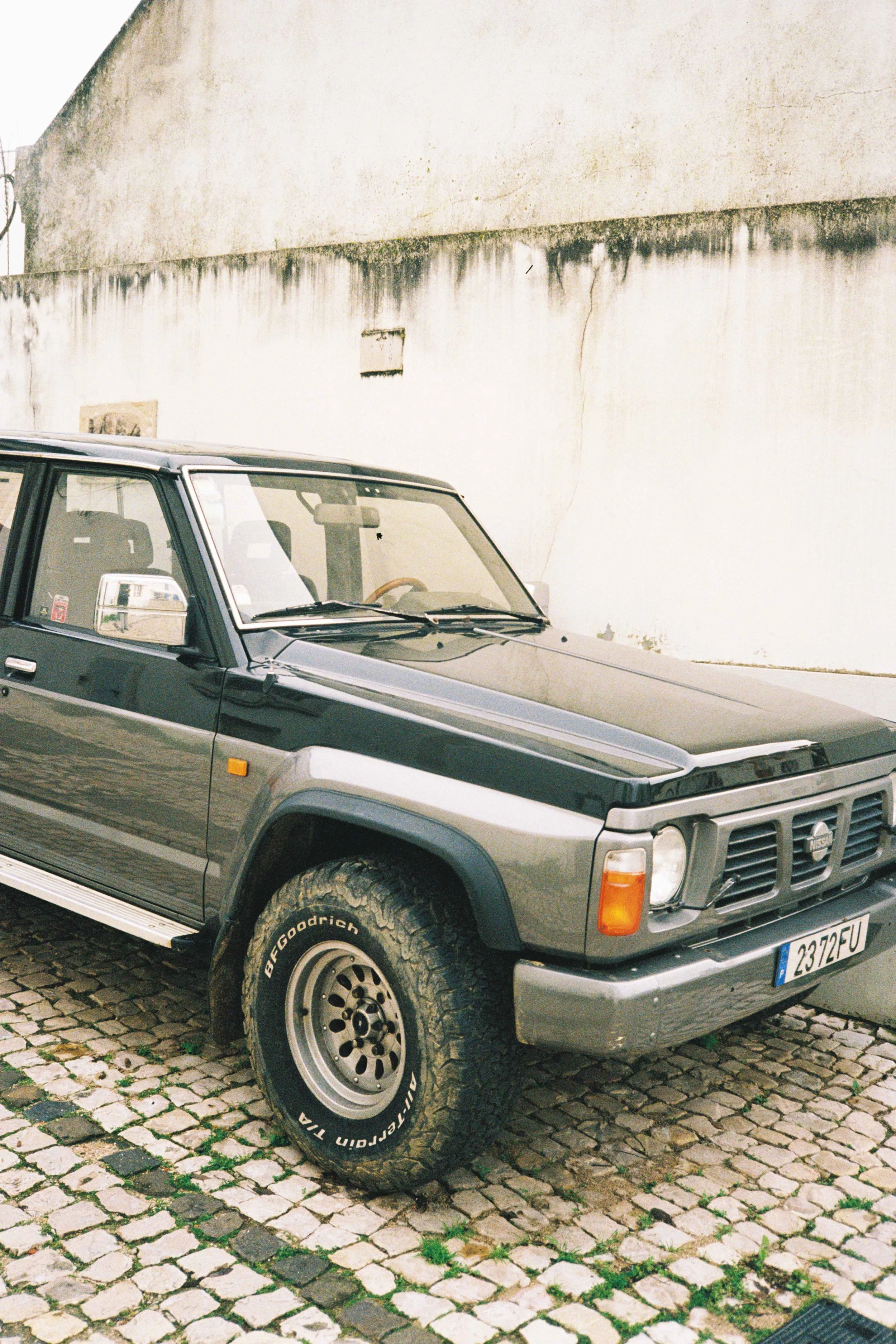 R1-05073-0001.jpg