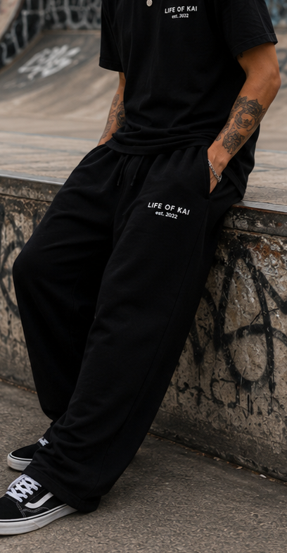 black pant 2.png