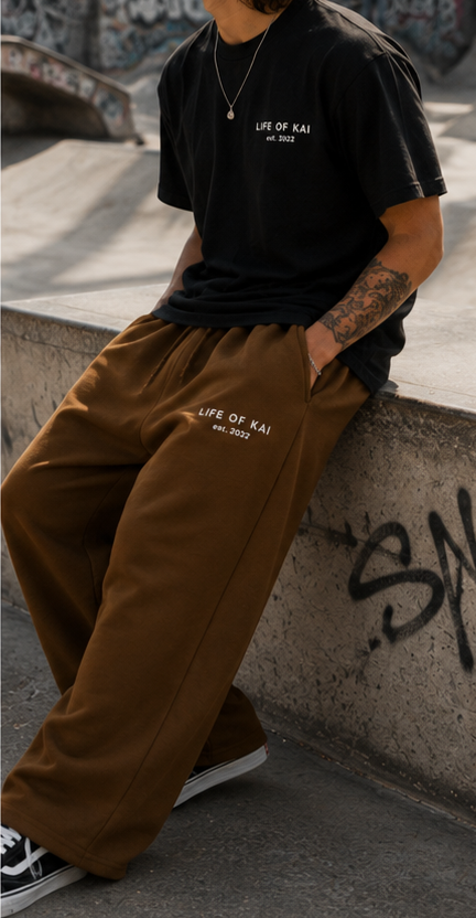 brown pant 2.png