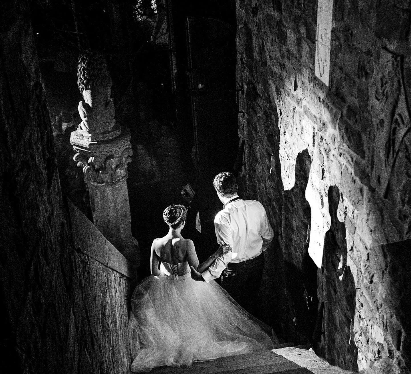 Un castello sulle nuvole🏰☁️. #wedding #weddingitaly #fotografodimatrimoniotoscana #weddingphotographeritaly