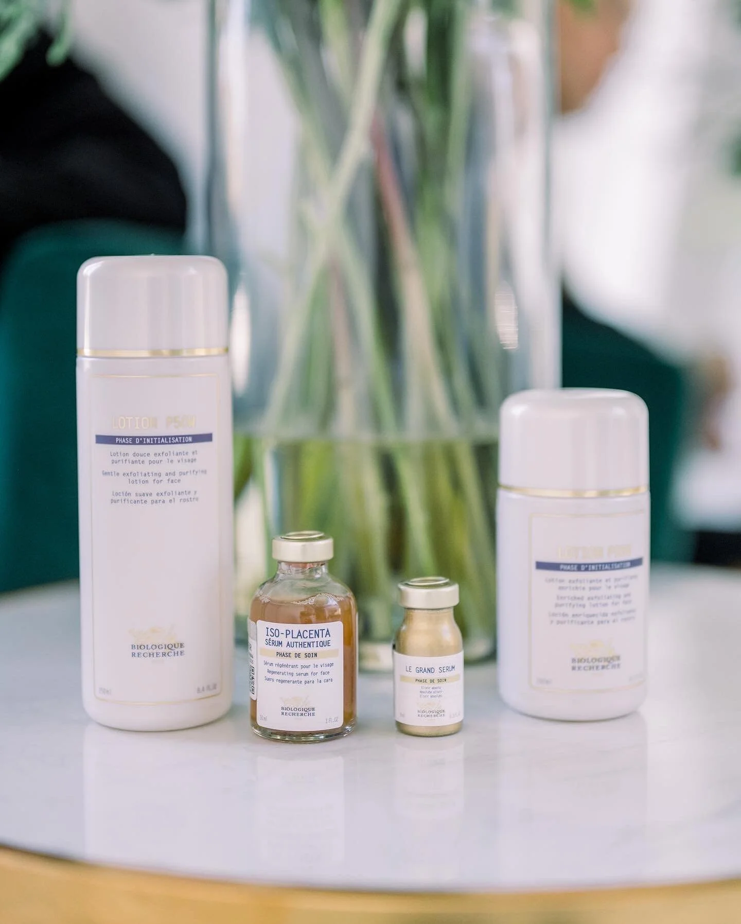 Get Biologique Recherche products exclusively at Alania Aesthetics ✨

@biologique_recherche_usa 
 📸 by @laurenanzevino 
____________________________ 
#biologiquerecherche #recherche #facial #spa #skincare