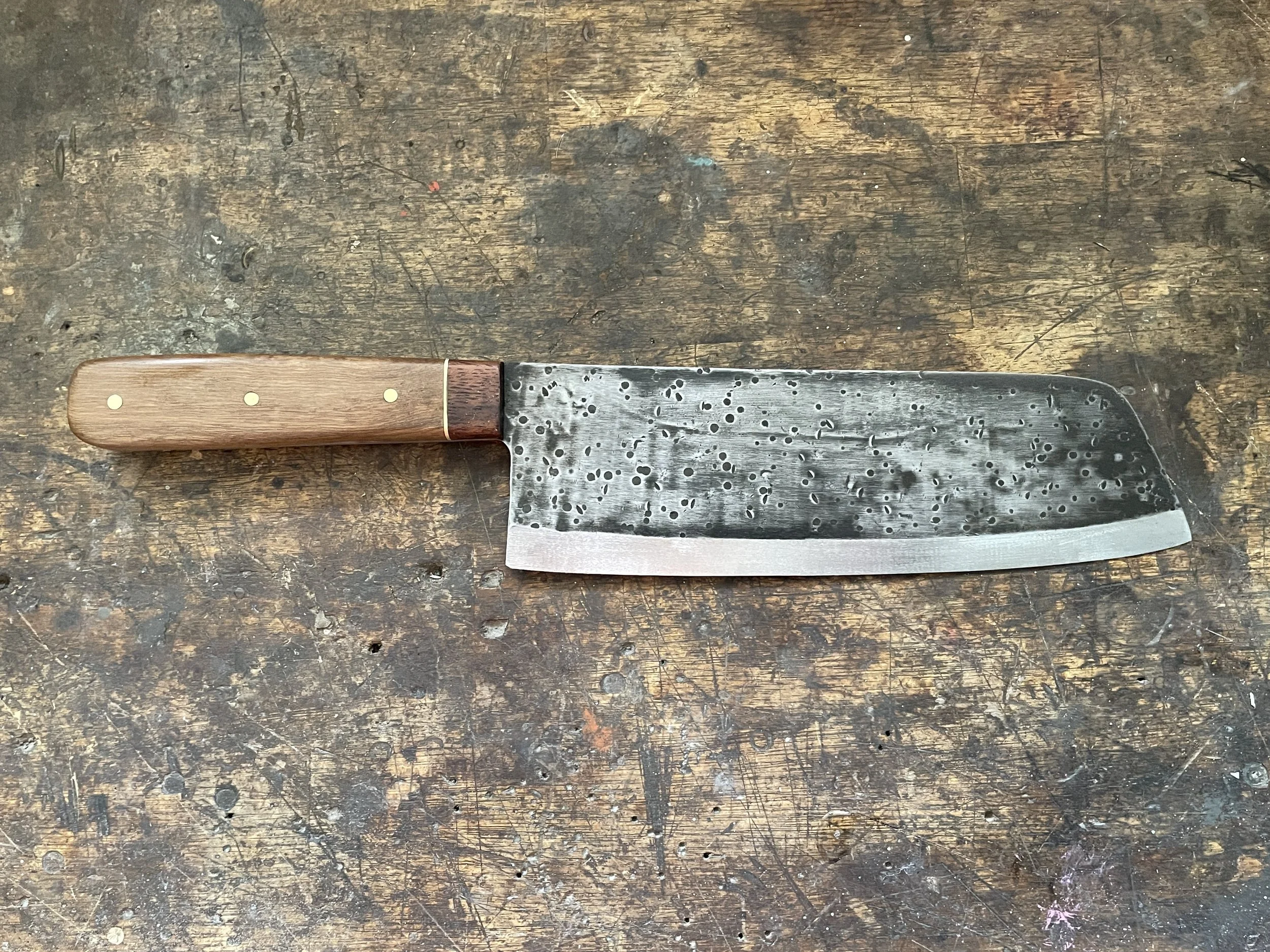 Cleaver Black Maire facing right