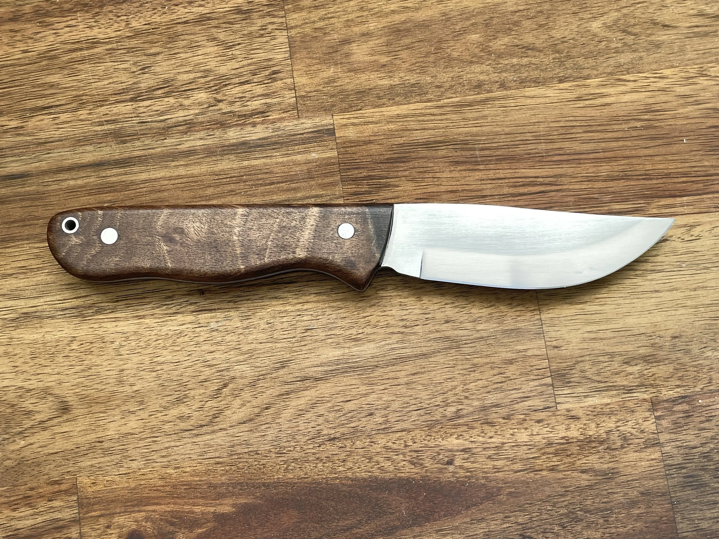 Ultimate Hunter facing right - Walnut