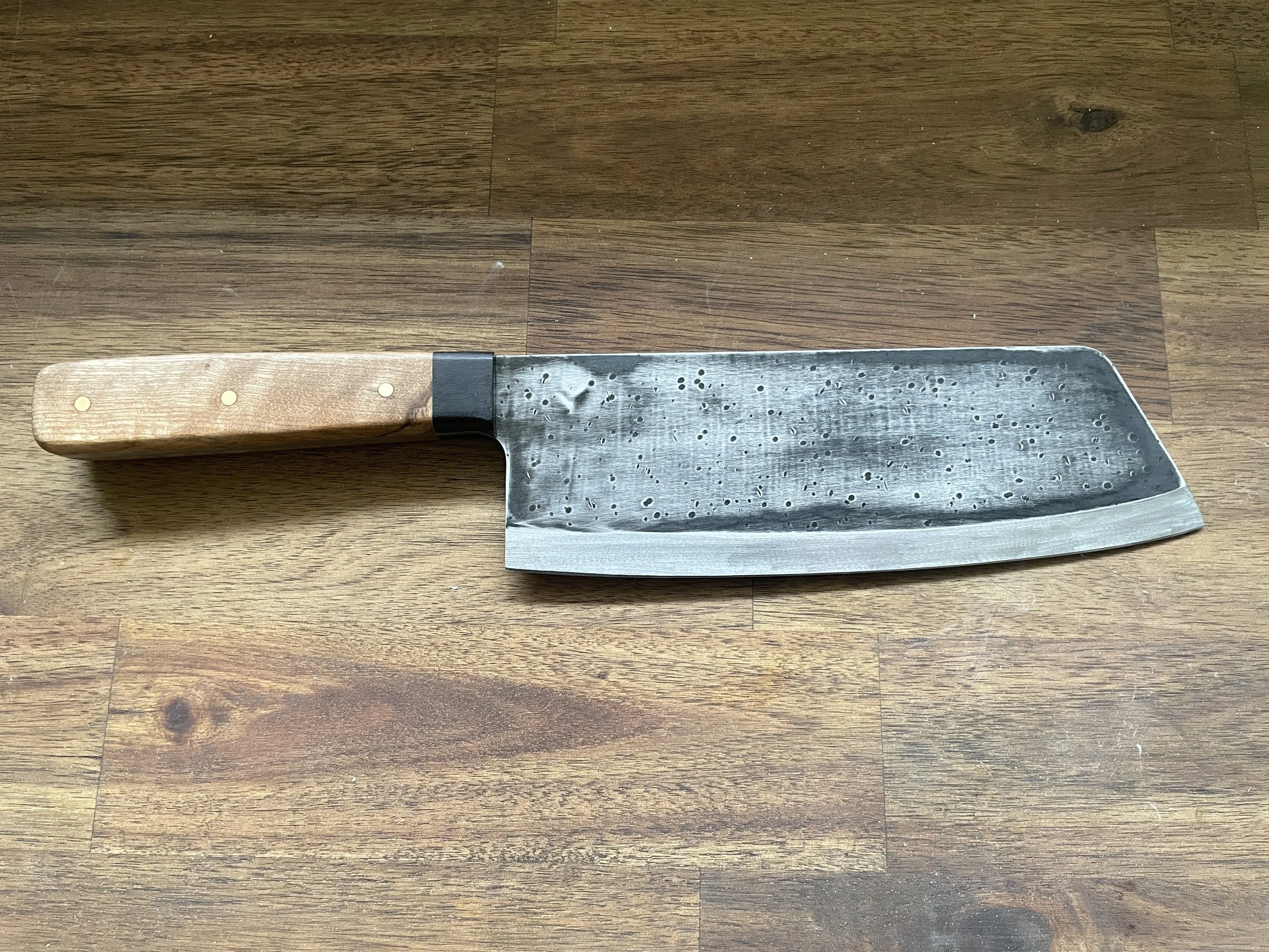 Cleaver Black Maire and Ebony Facing right