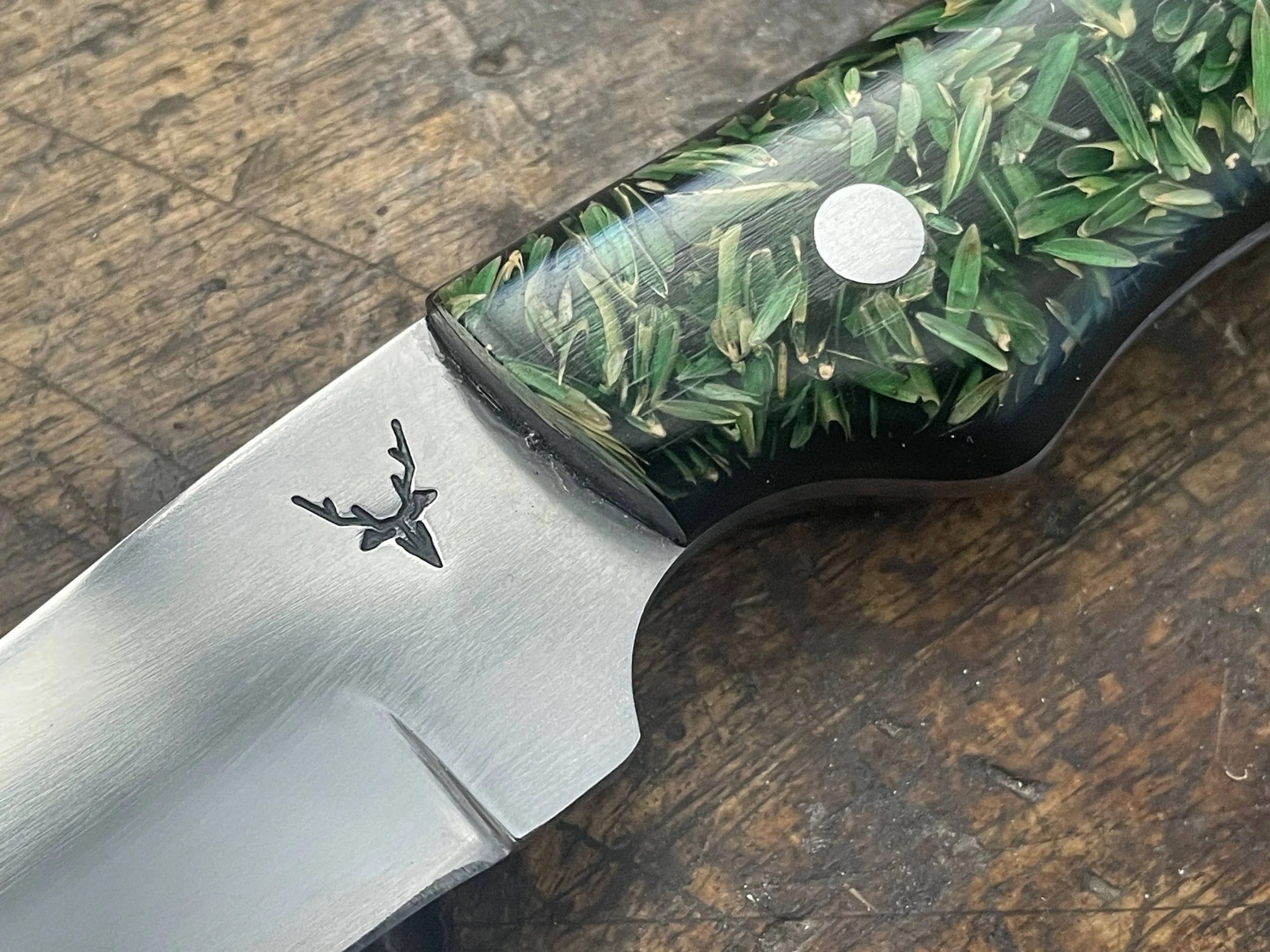 Bird & Trout green rice husk close up