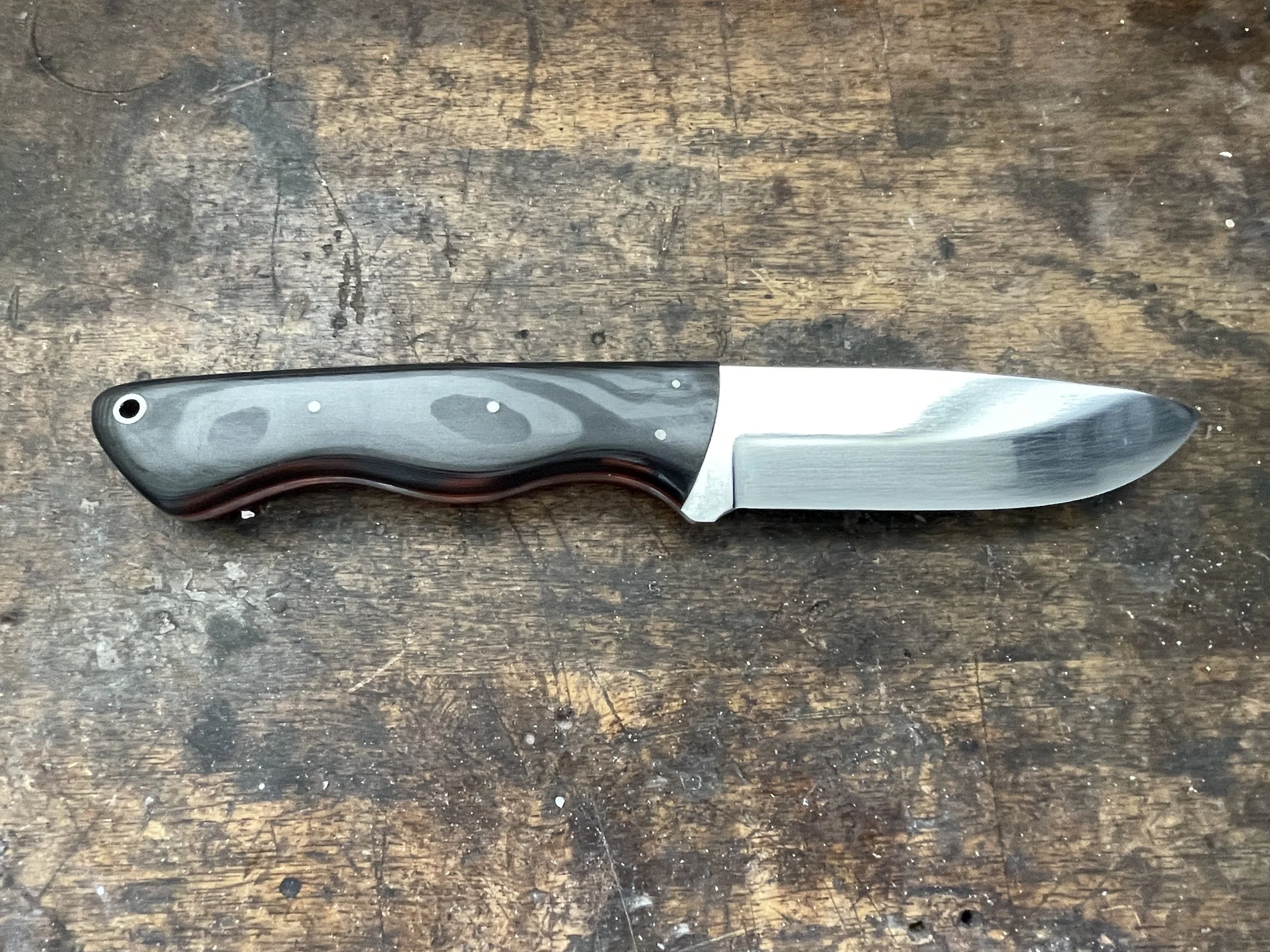 Classic Hunter Knife facing right