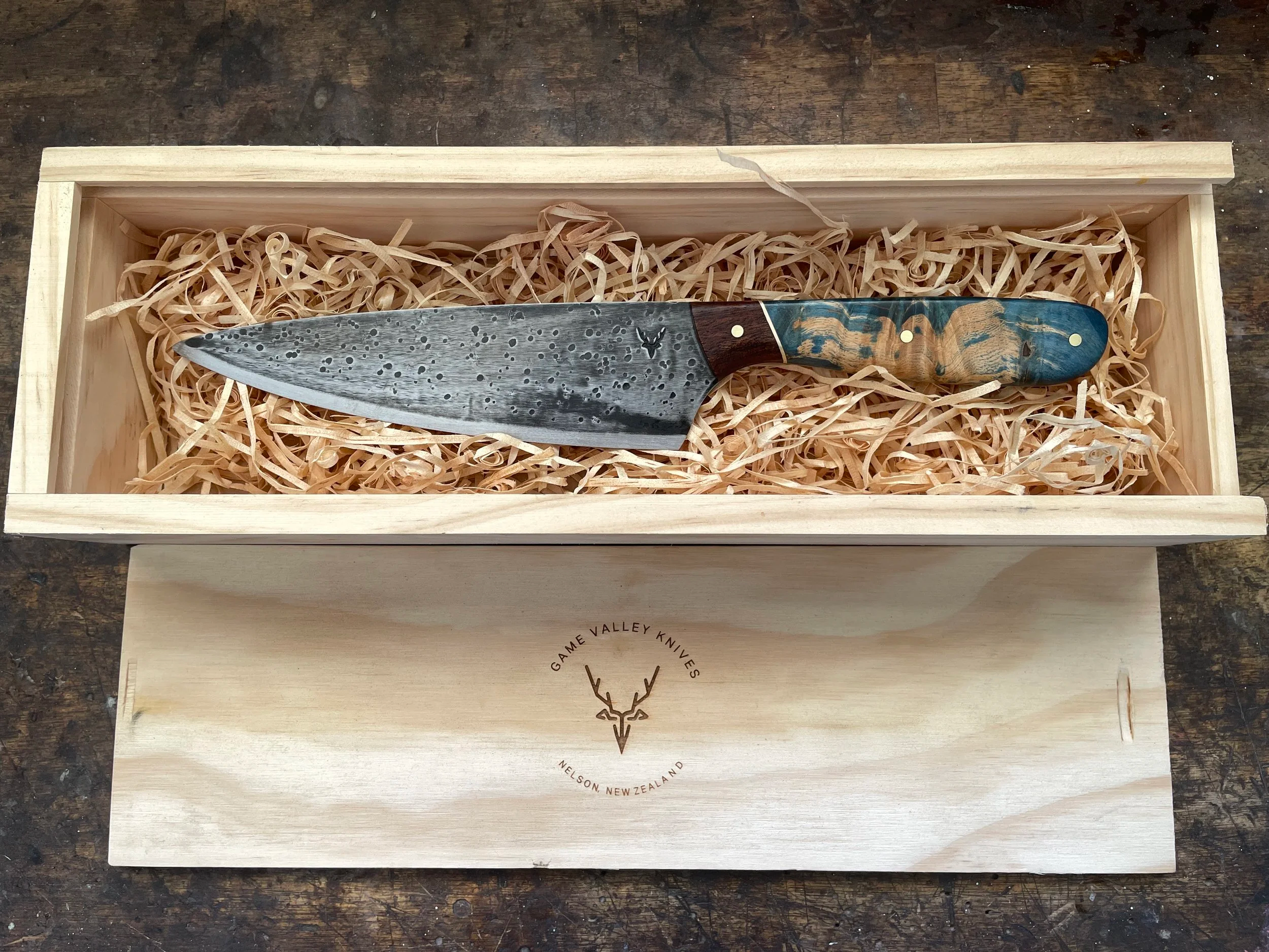 chef knife in gift box