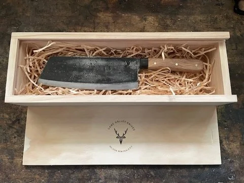 Cleaver Black Maire in gift box