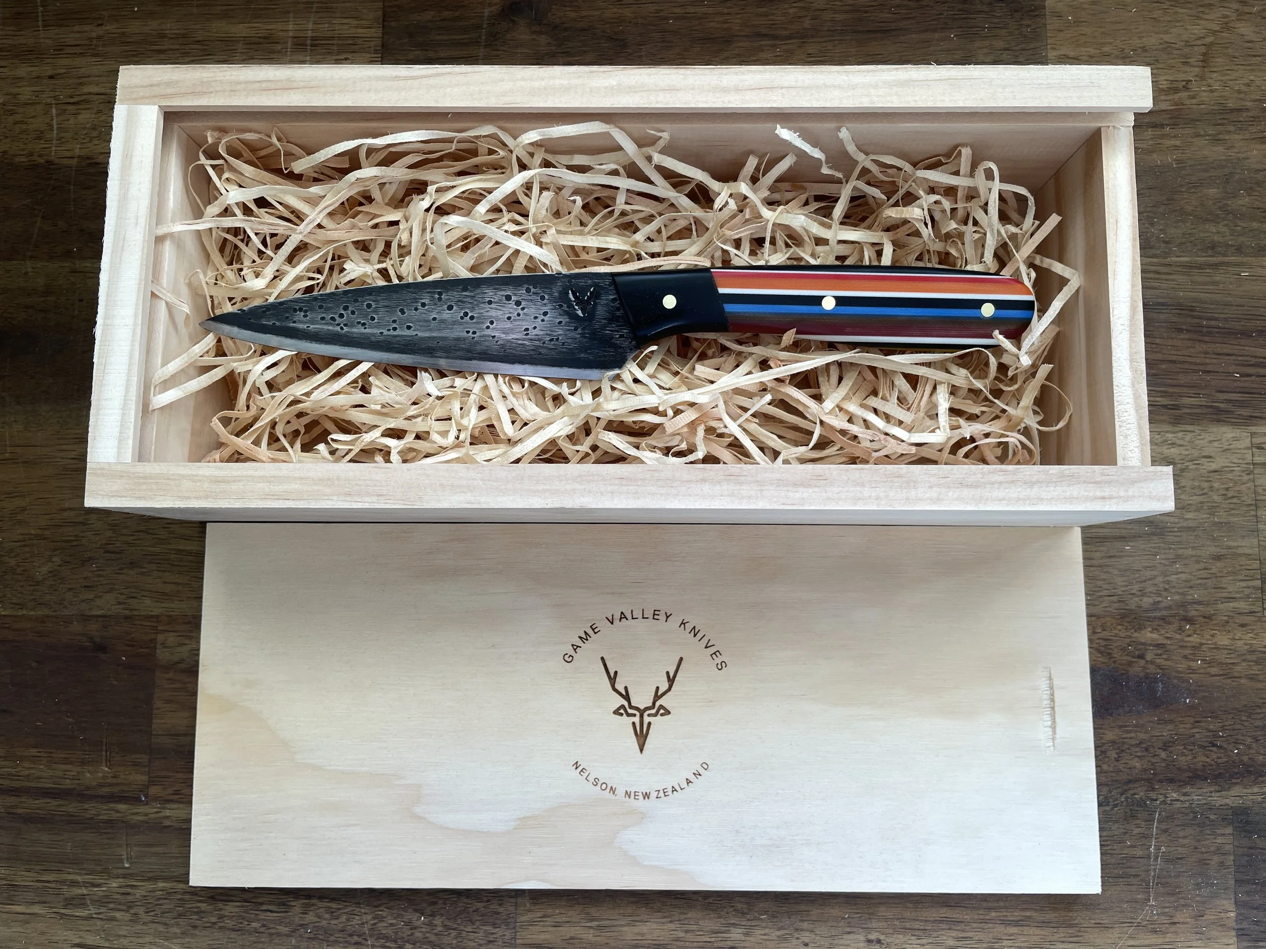5" Liquorish Utility Knife in gift box