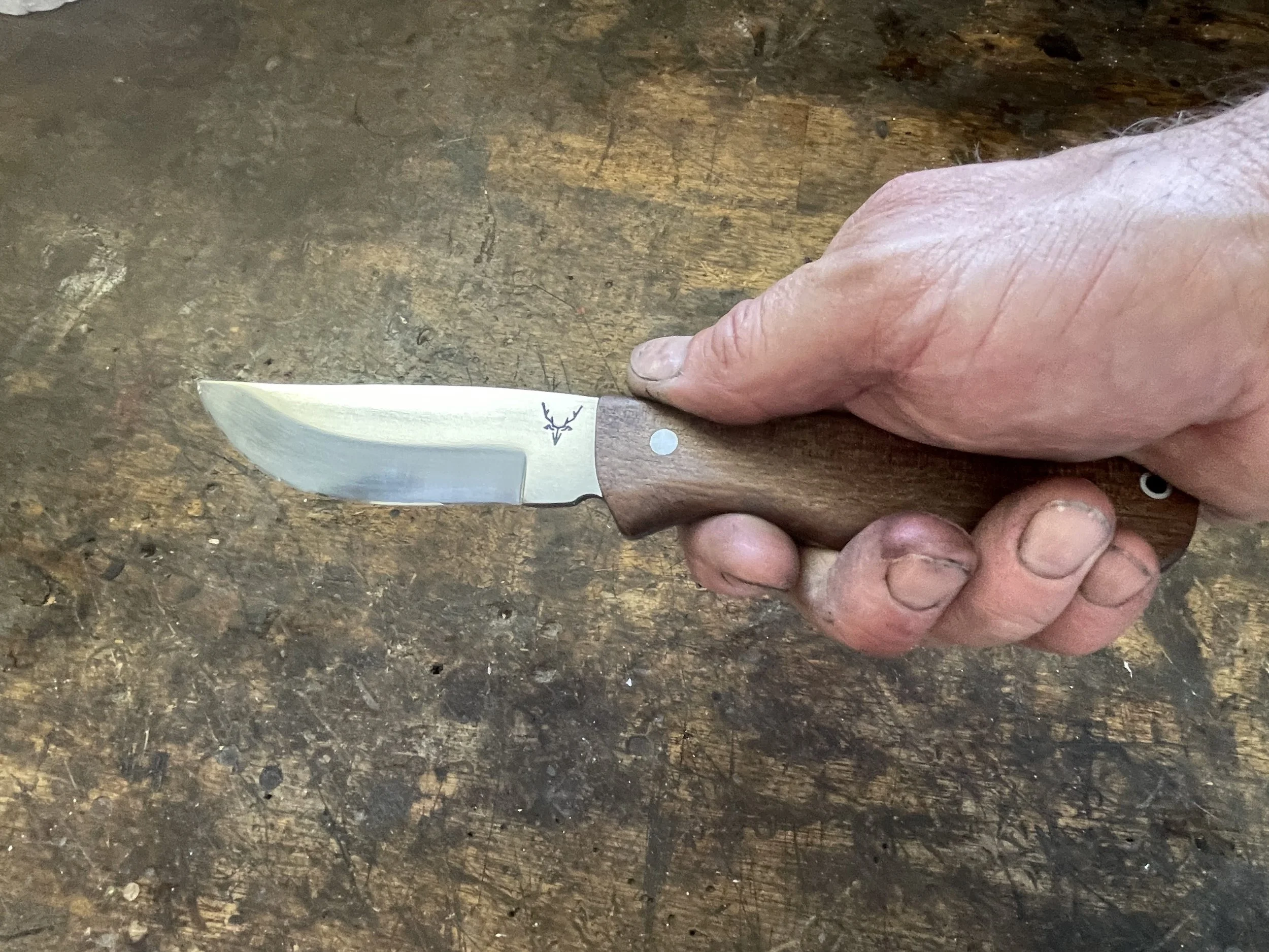Ultimate Hunter Knife in the hand
