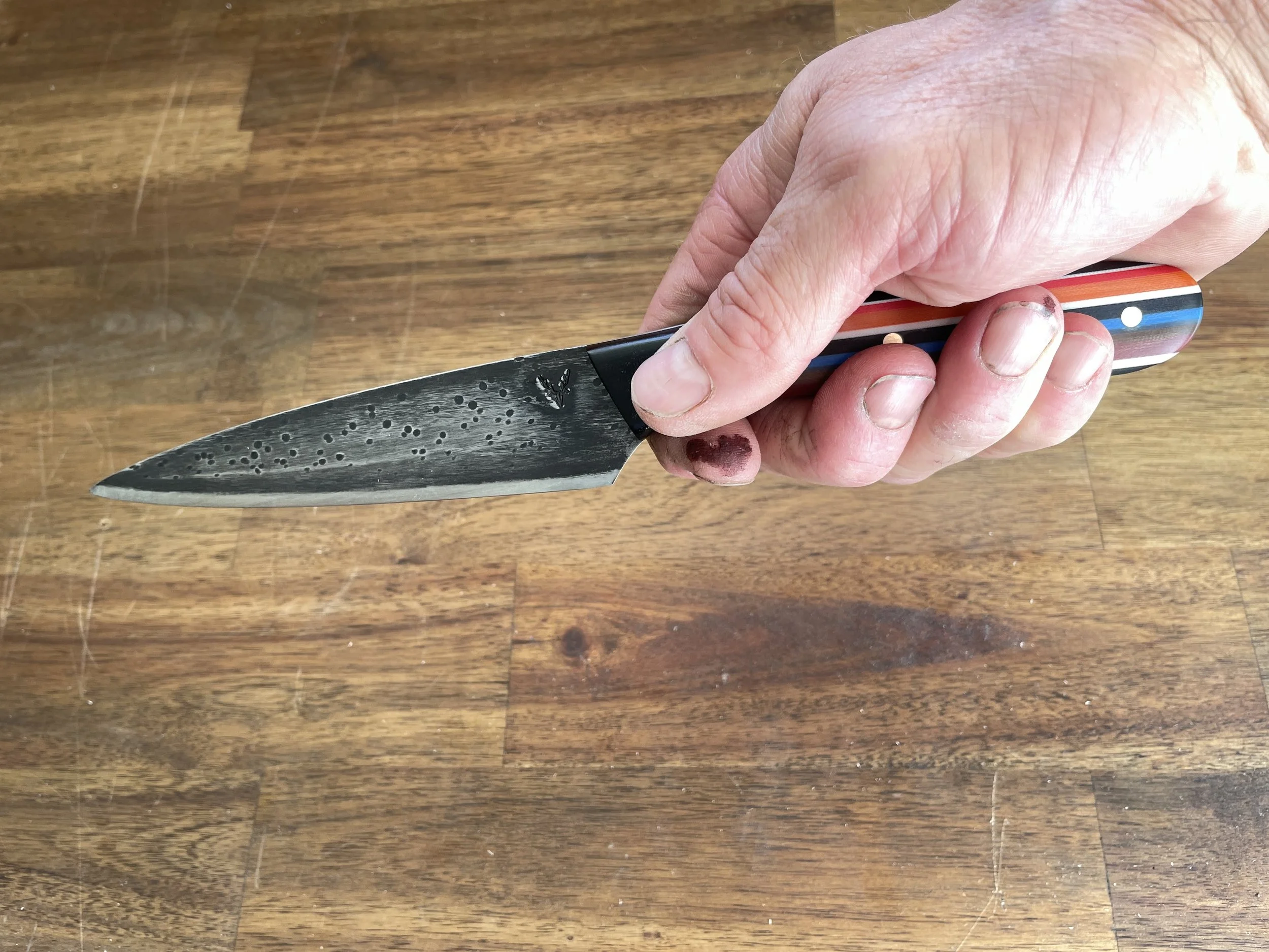 5" Liquorish Utility Knife in the hand