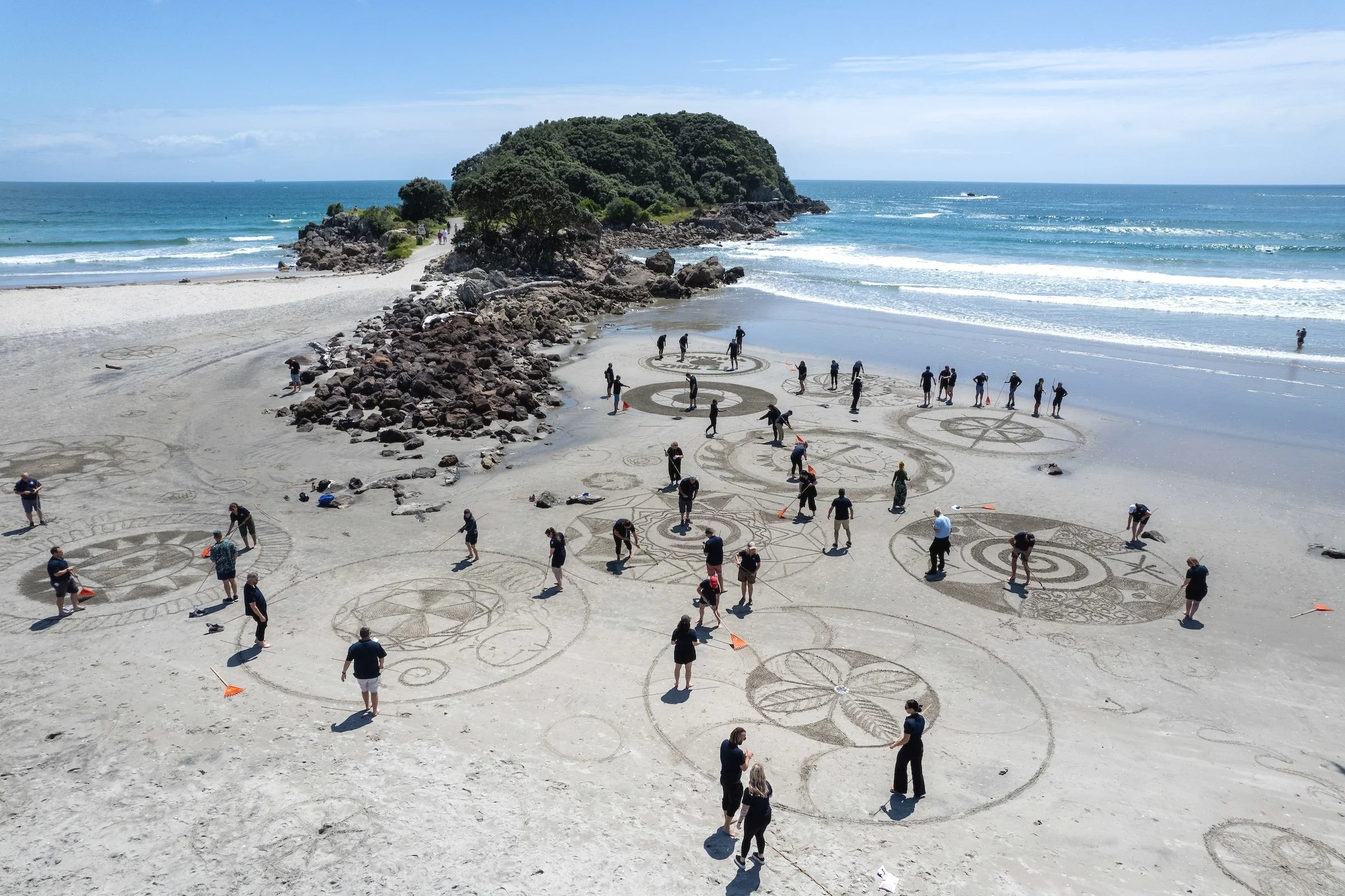 Sand Artist New ZealandBeach Art New ZealandRakehealing