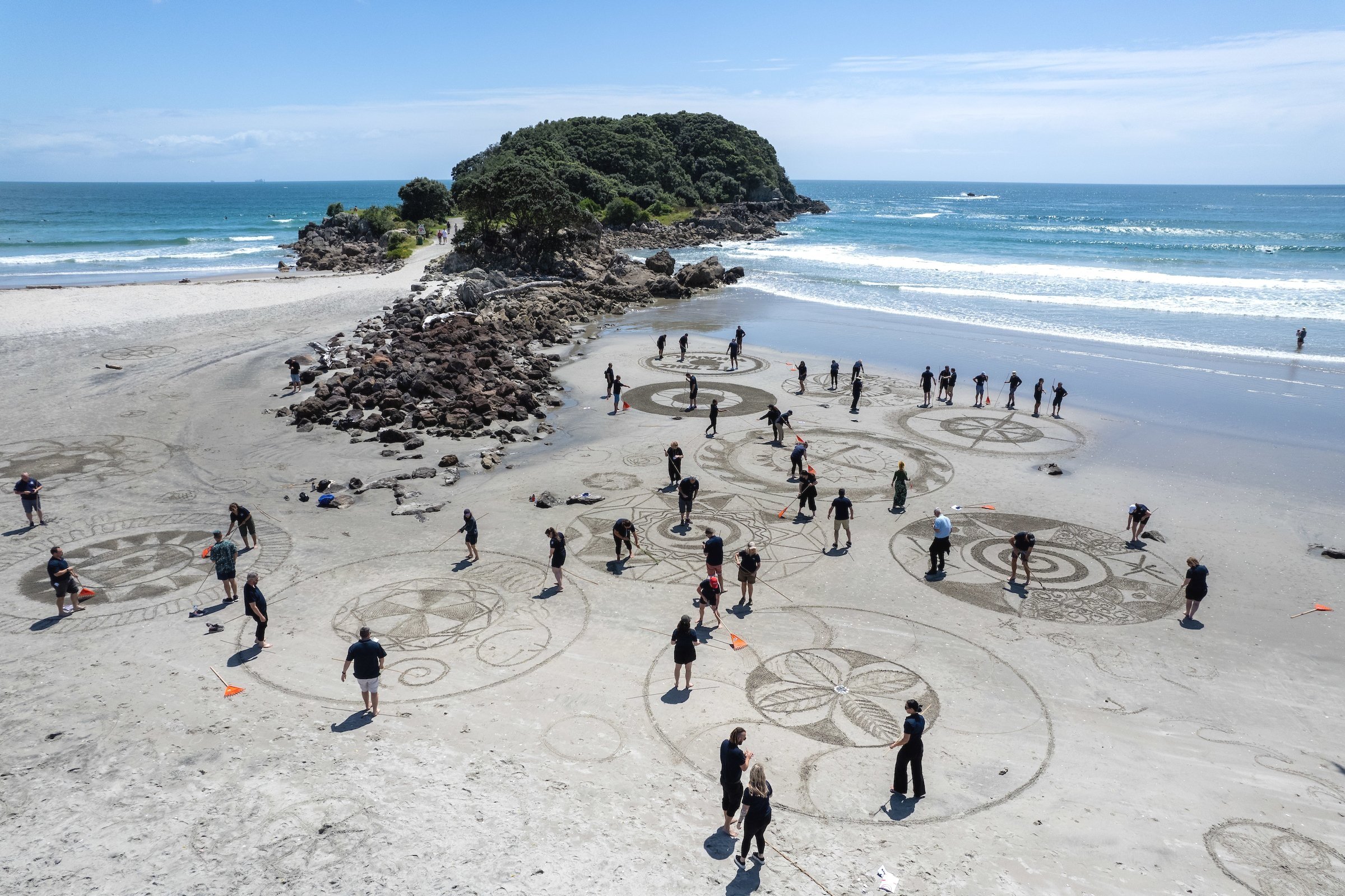 Sand Artist New Zealand-Beach Art New Zealand-Rakehealing