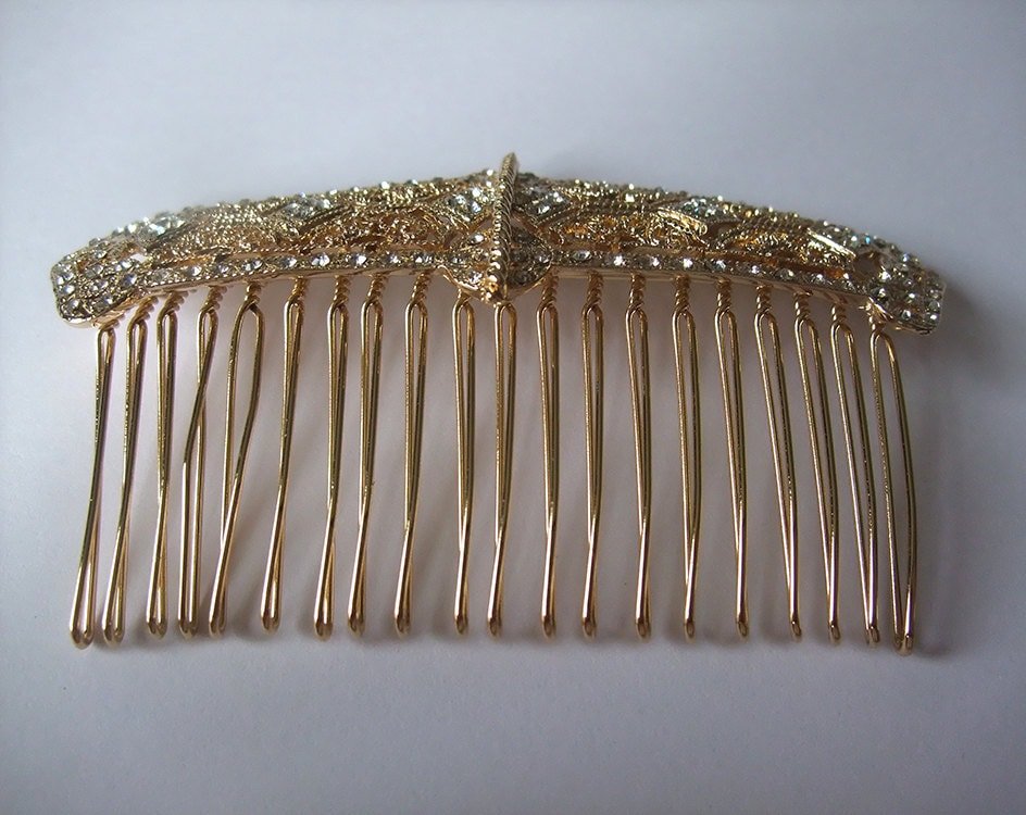 https://i.etsystatic.com/7474337/r/il/966299/822398576/il_fullxfull.822398576_jvgs.jpg