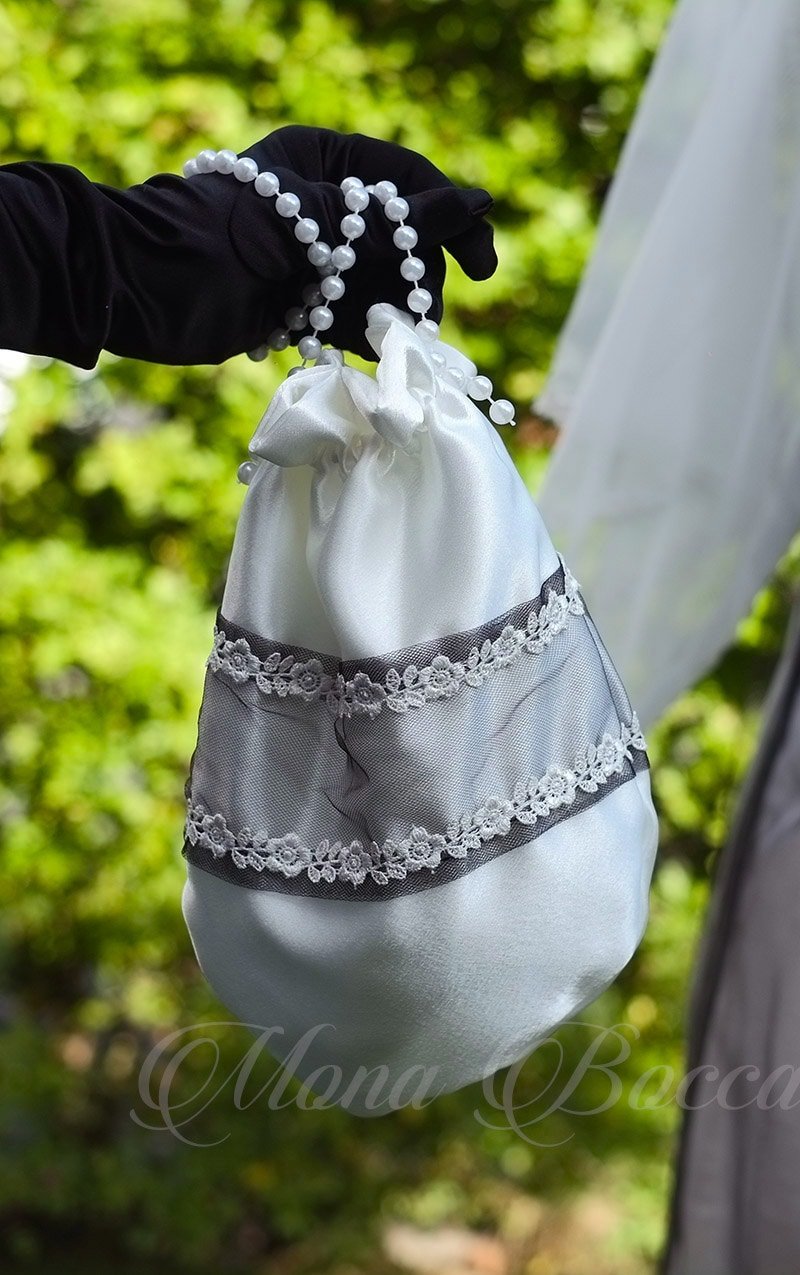 https://i.etsystatic.com/7474337/r/il/30a713/1067388182/il_fullxfull.1067388182_3z2f.jpg
