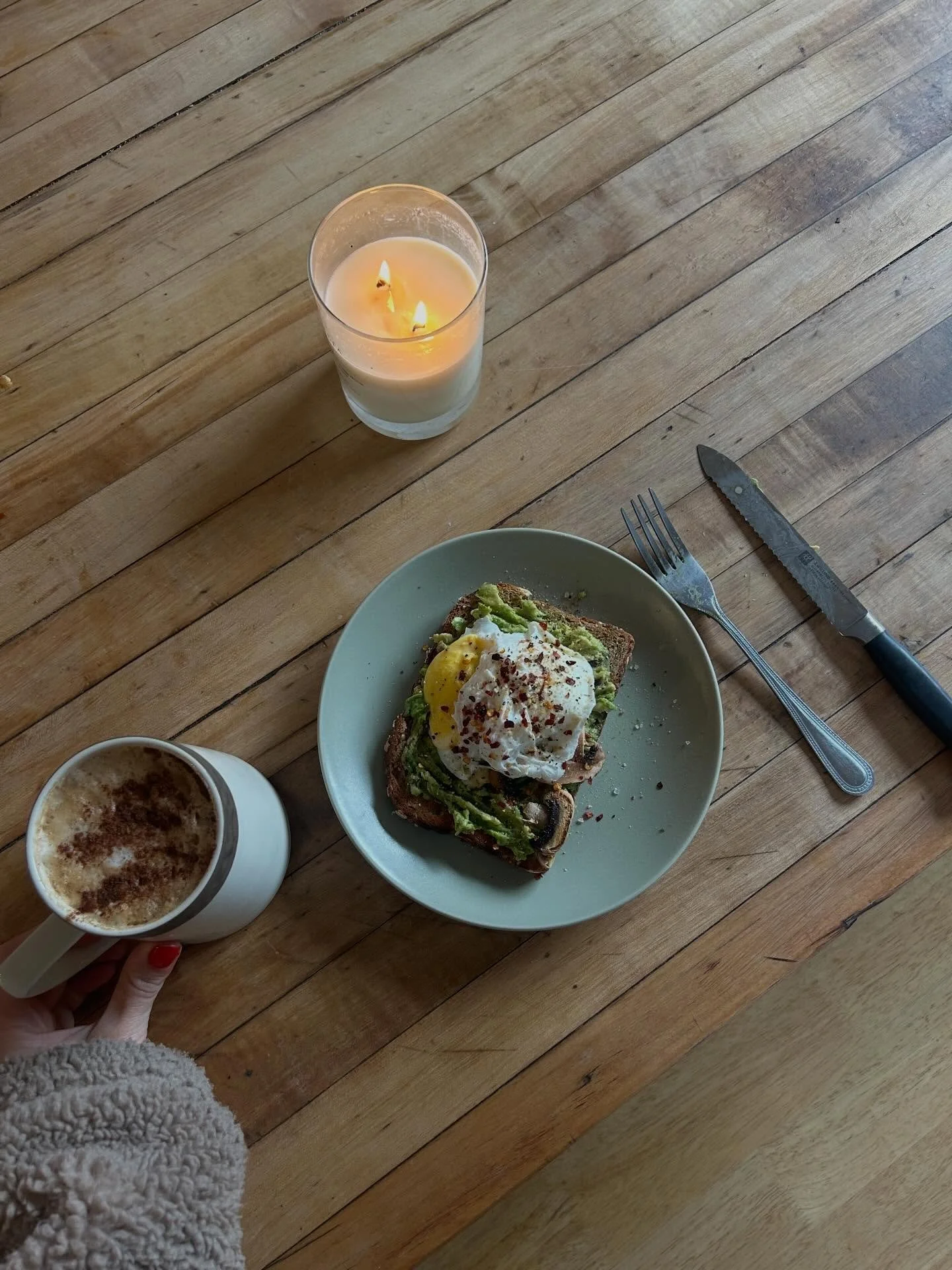 BTS life update 👇🏻

These photos are pretty, but like most things on social media - they&rsquo;re half truths. A sliver of reality.

And for me, the last few months have been challenging to say the least - even a bit destabilizing. 

On the outside