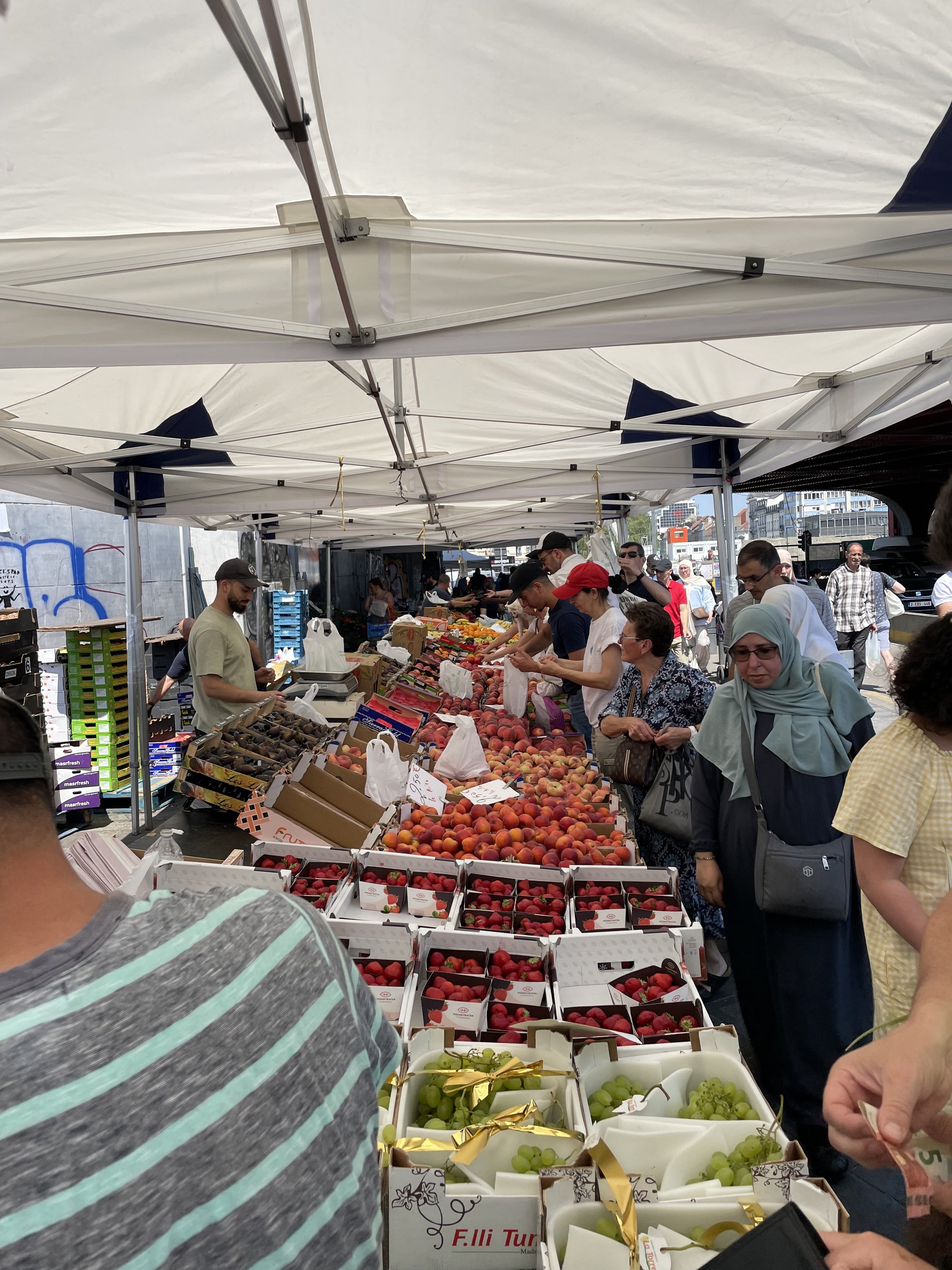 Farmers Market 1.jpeg