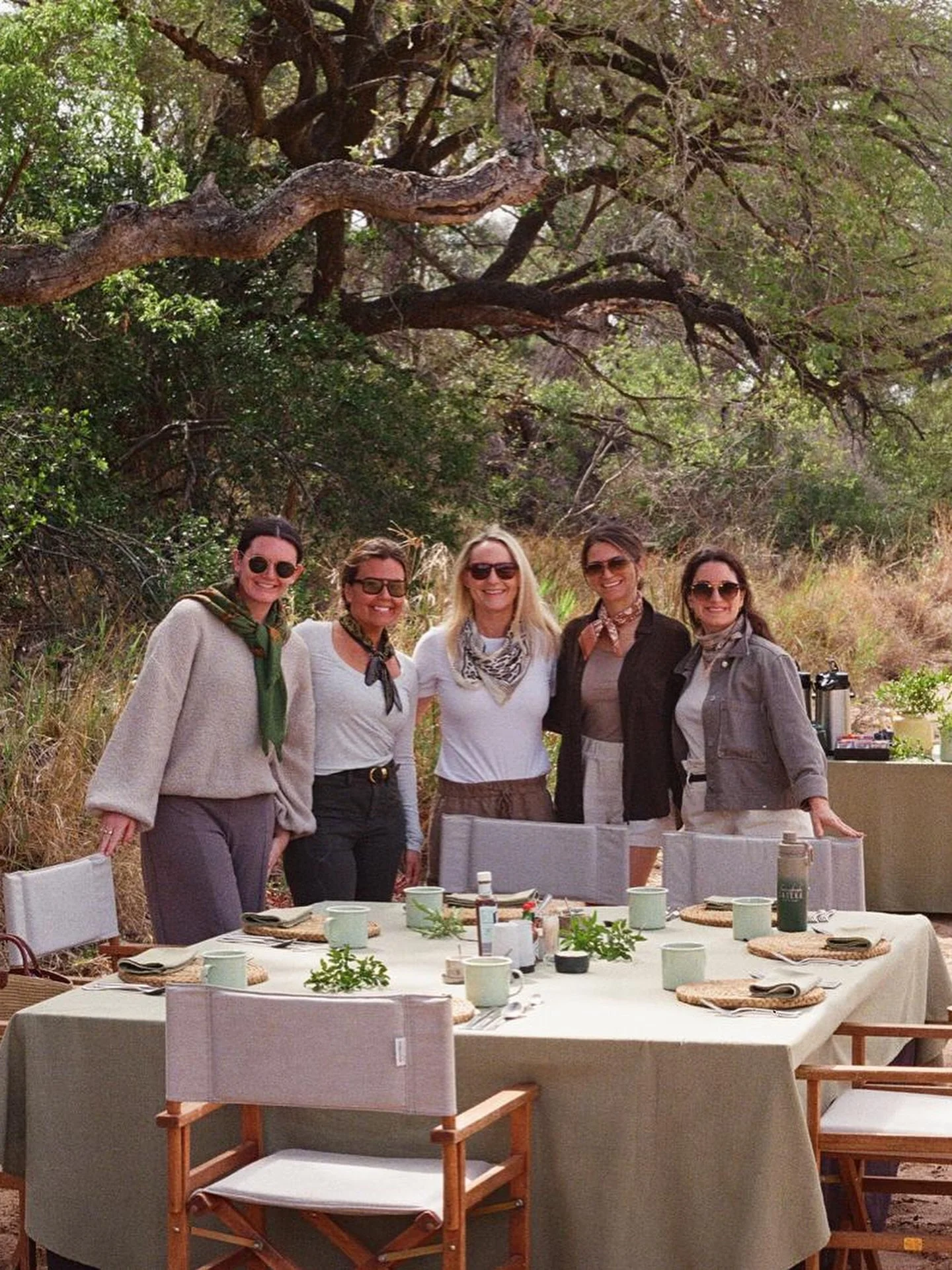 up next: thornybush + saseka tented camp! you&rsquo;ve gave us what we never knew we needed&hellip; leopards in trees, lions roaring into the sunset, bush breakfasts, and five star hospitality (all while having dinner under a million of them!) this i