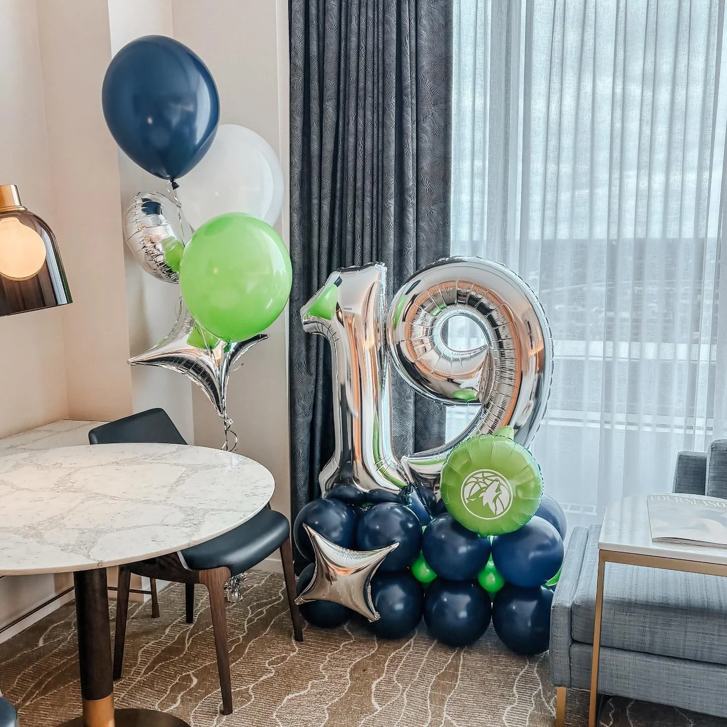 Honored to be a part of welcoming crew for the Timberwolves draftees. 🐺 💙 💚

#nbadraft2025 #timberwolves #minnesotatimberwolves #balloonstack #minnesotaballoonartist #twincitiesballoons