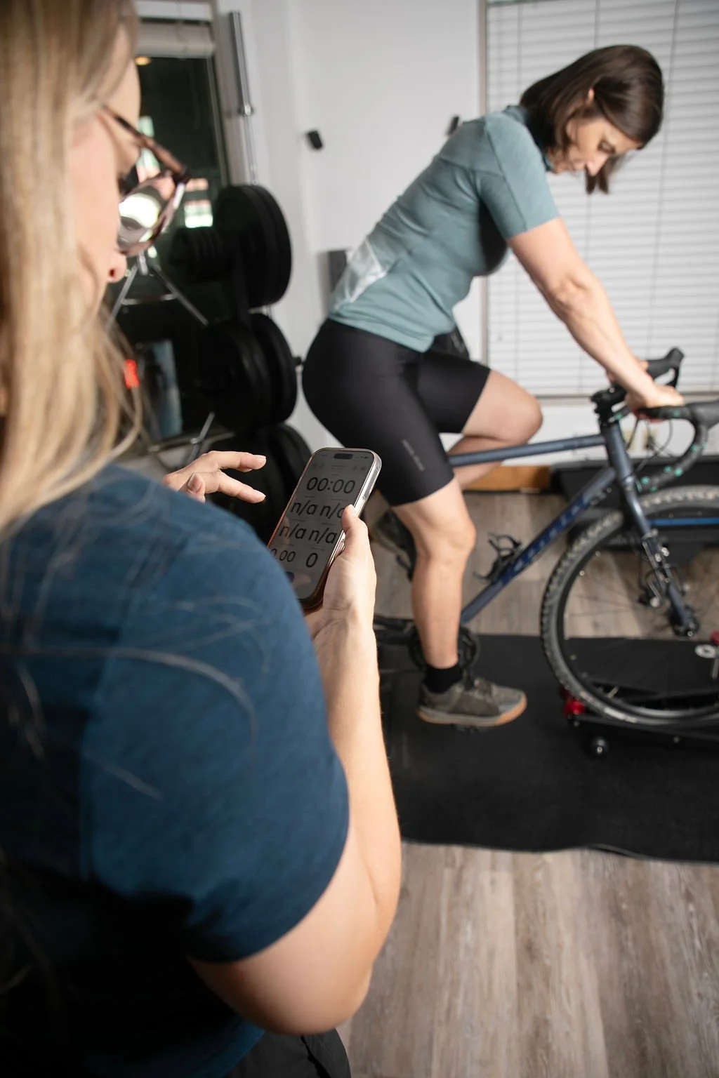 A Physiotherapist at Ridgeline Physio in Fernie BC does a Bike Fit