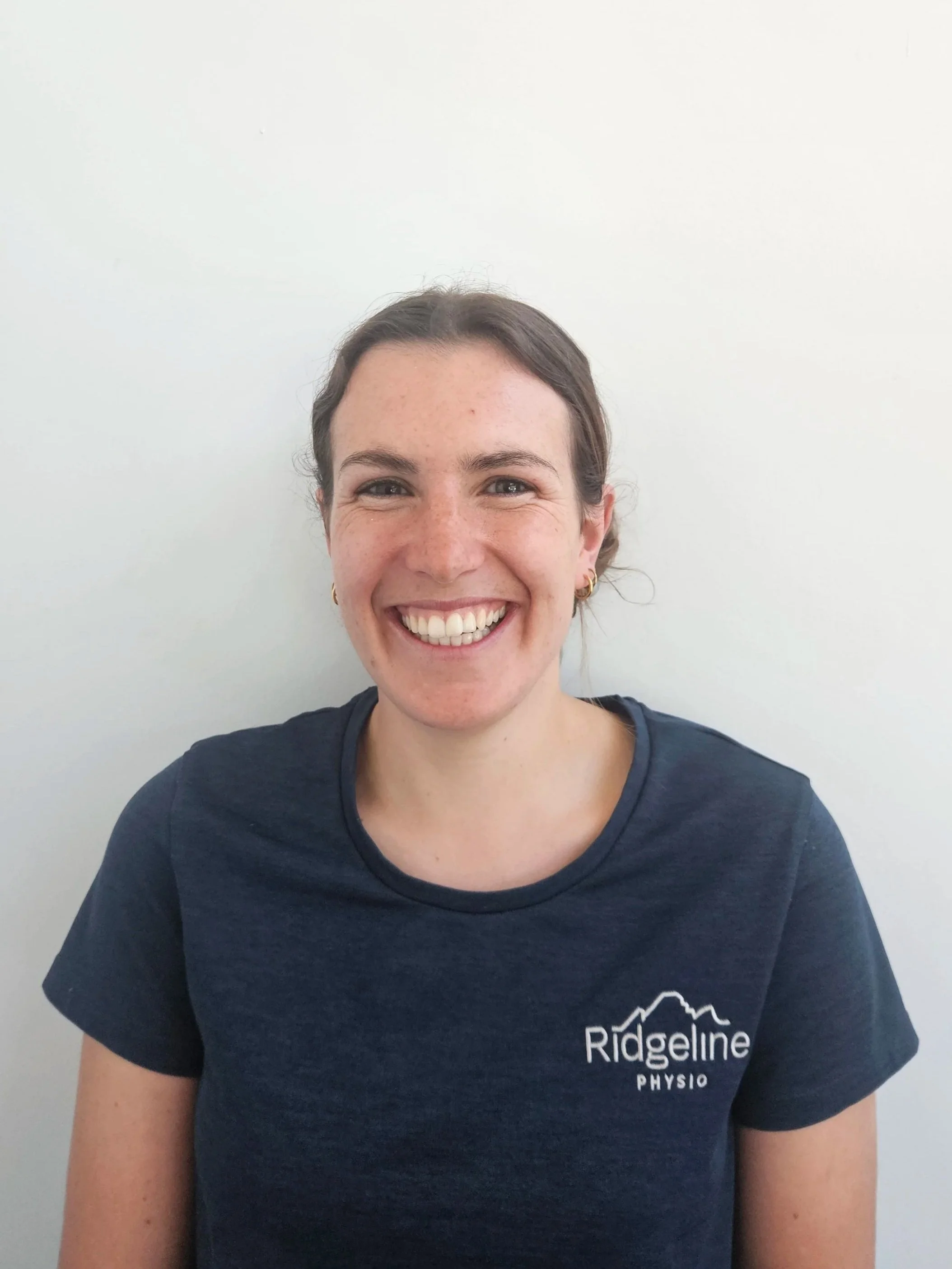 Olivia is a Physio at Ridgeline Physio in Fernie. She works with athletes and sports injuries, musculoskeletal injuries such a tendons, ligaments, muscles, bones, and pre-operative and post-operative physiotherapy